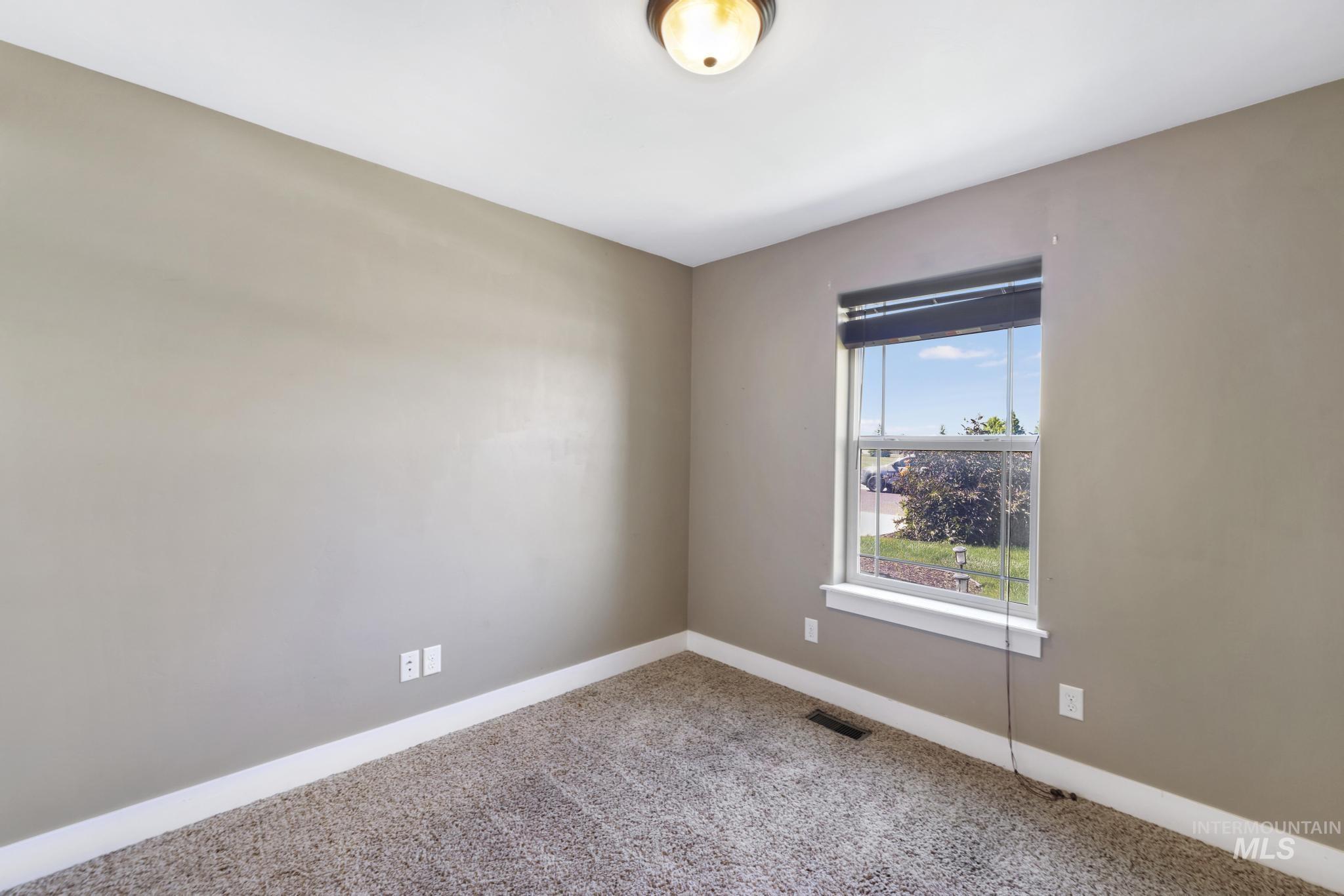 608 Braden Ct, Twin Falls, Idaho 83301, 3 Bedrooms, 2 Bathrooms, Residential For Sale, Price $359,000,MLS 98990501