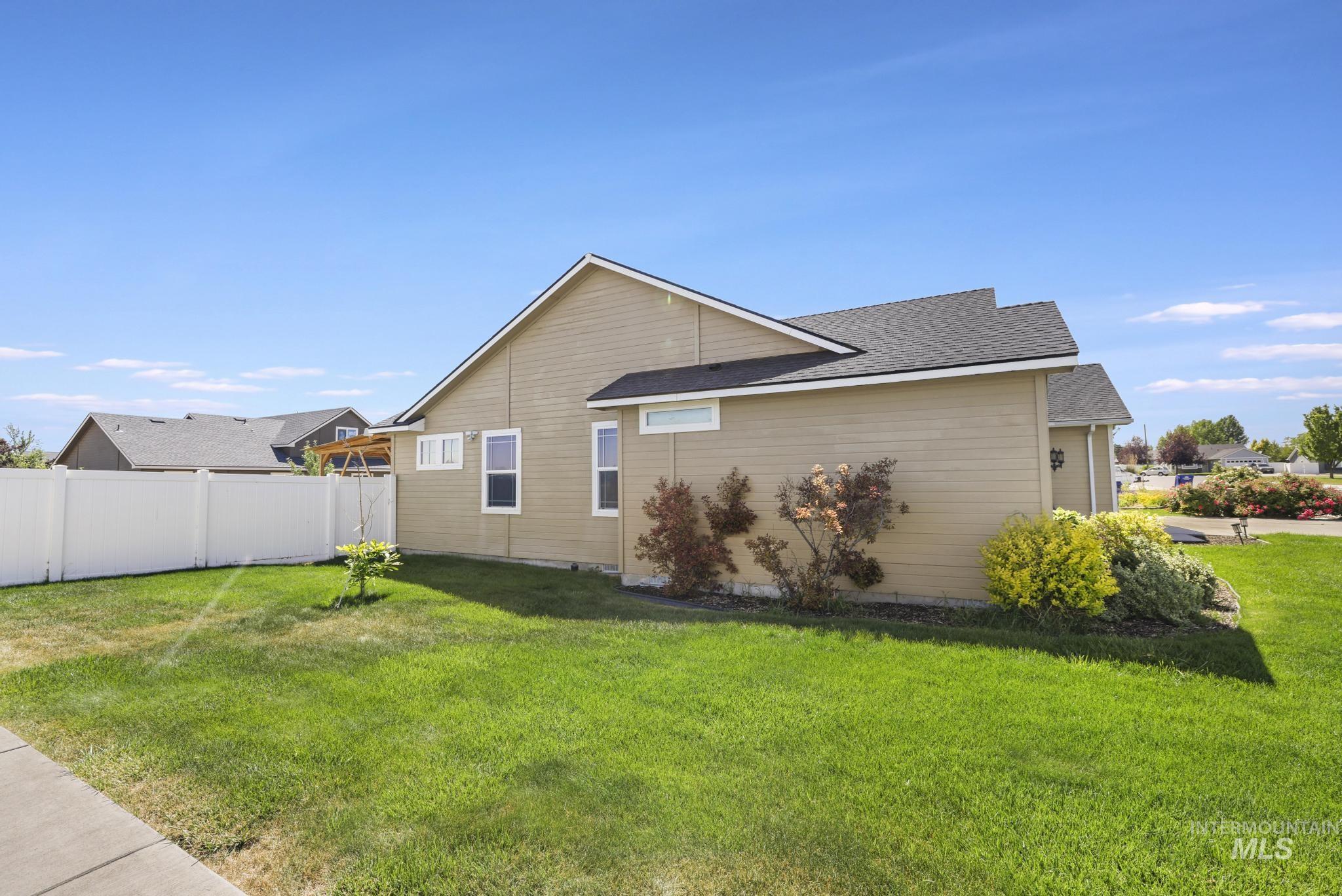 608 Braden Ct, Twin Falls, Idaho 83301, 3 Bedrooms, 2 Bathrooms, Residential For Sale, Price $359,000,MLS 98990501