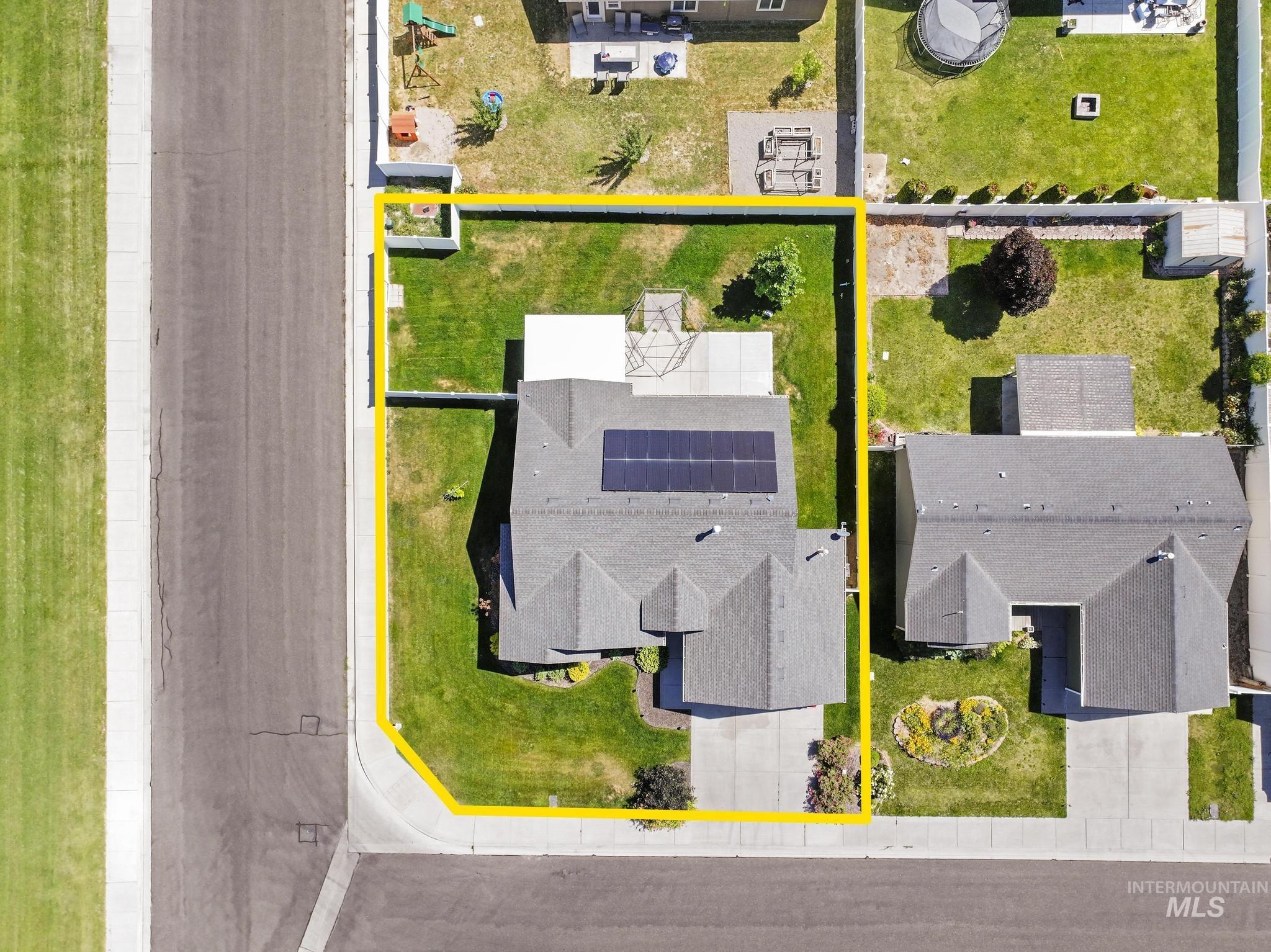 608 Braden Ct, Twin Falls, Idaho 83301, 3 Bedrooms, 2 Bathrooms, Residential For Sale, Price $359,000,MLS 98990501