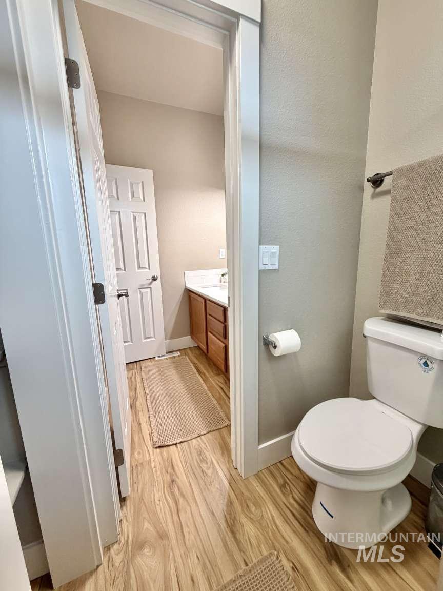 26 Mangum Cir #8, Donnelly, Idaho 83615, 3 Bedrooms, 2 Bathrooms, Residential Income For Sale, Price $369,990,MLS 98990502
