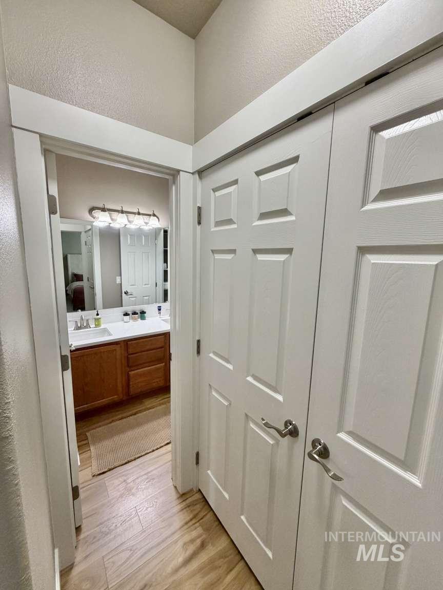 26 Mangum Cir #8, Donnelly, Idaho 83615, 3 Bedrooms, 2 Bathrooms, Residential Income For Sale, Price $369,990,MLS 98990502