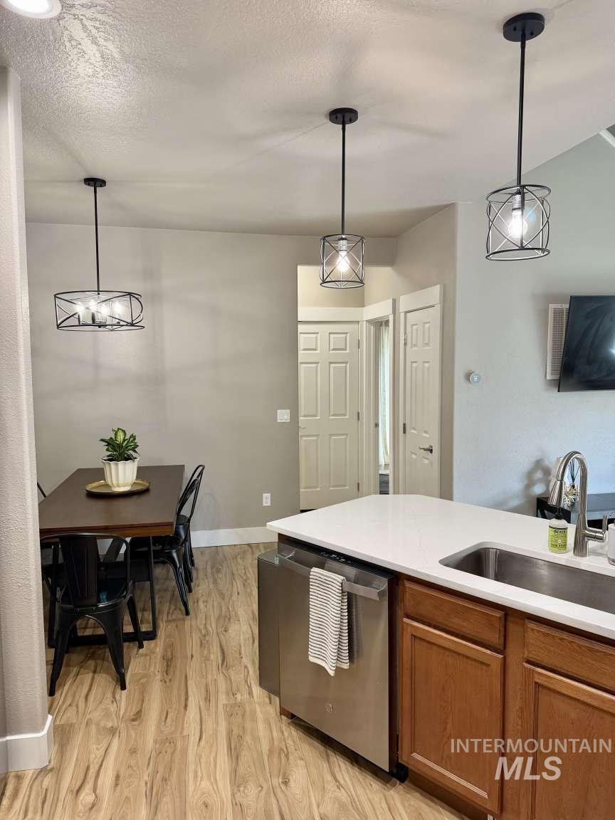 26 Mangum Cir #8, Donnelly, Idaho 83615, 3 Bedrooms, 2 Bathrooms, Residential Income For Sale, Price $369,990,MLS 98990502