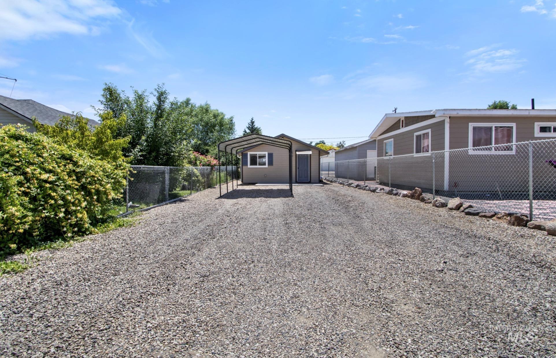 407 1st St N, Marsing, Idaho 83639, 1 Bedroom, 1 Bathroom, Residential For Sale, Price $224,990, 98990503