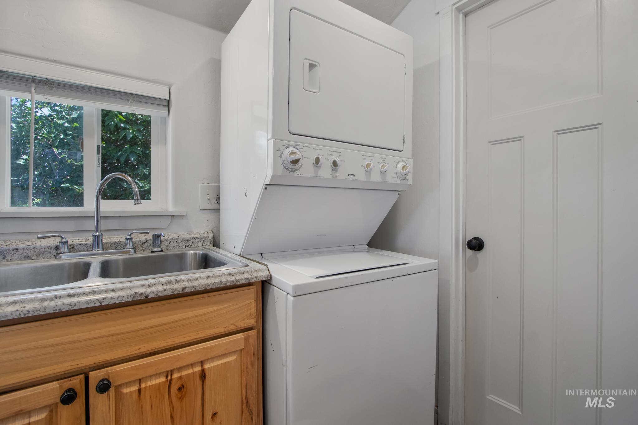 407 1st St N, Marsing, Idaho 83639, 1 Bedroom, 1 Bathroom, Residential For Sale, Price $224,990, 98990503