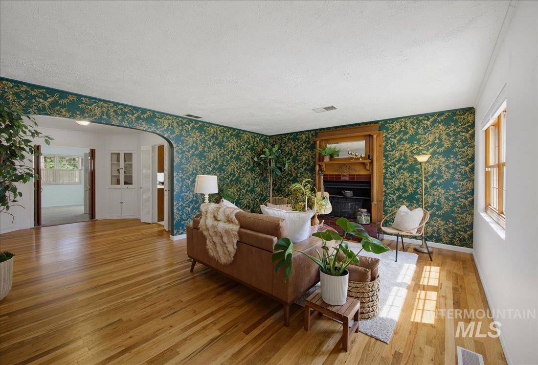 3510 N Sycamore Dr, Boise, Idaho 83703, 3 Bedrooms, 2 Bathrooms, Residential For Sale, Price $1,190,000, 98990504