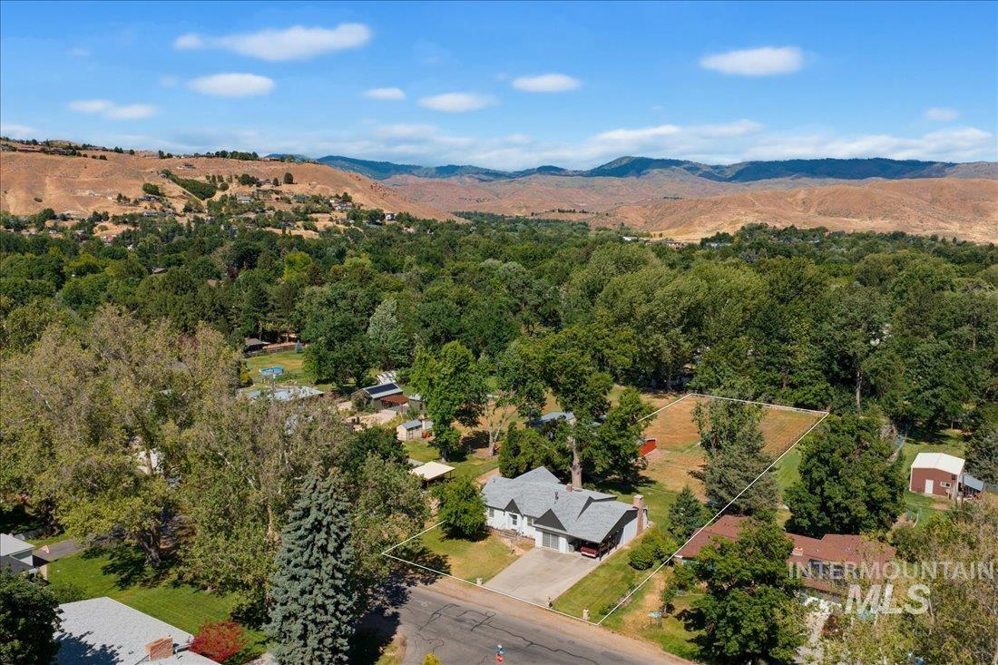 3510 N Sycamore Dr, Boise, Idaho 83703, 3 Bedrooms, 2 Bathrooms, Residential For Sale, Price $1,190,000, 98990504