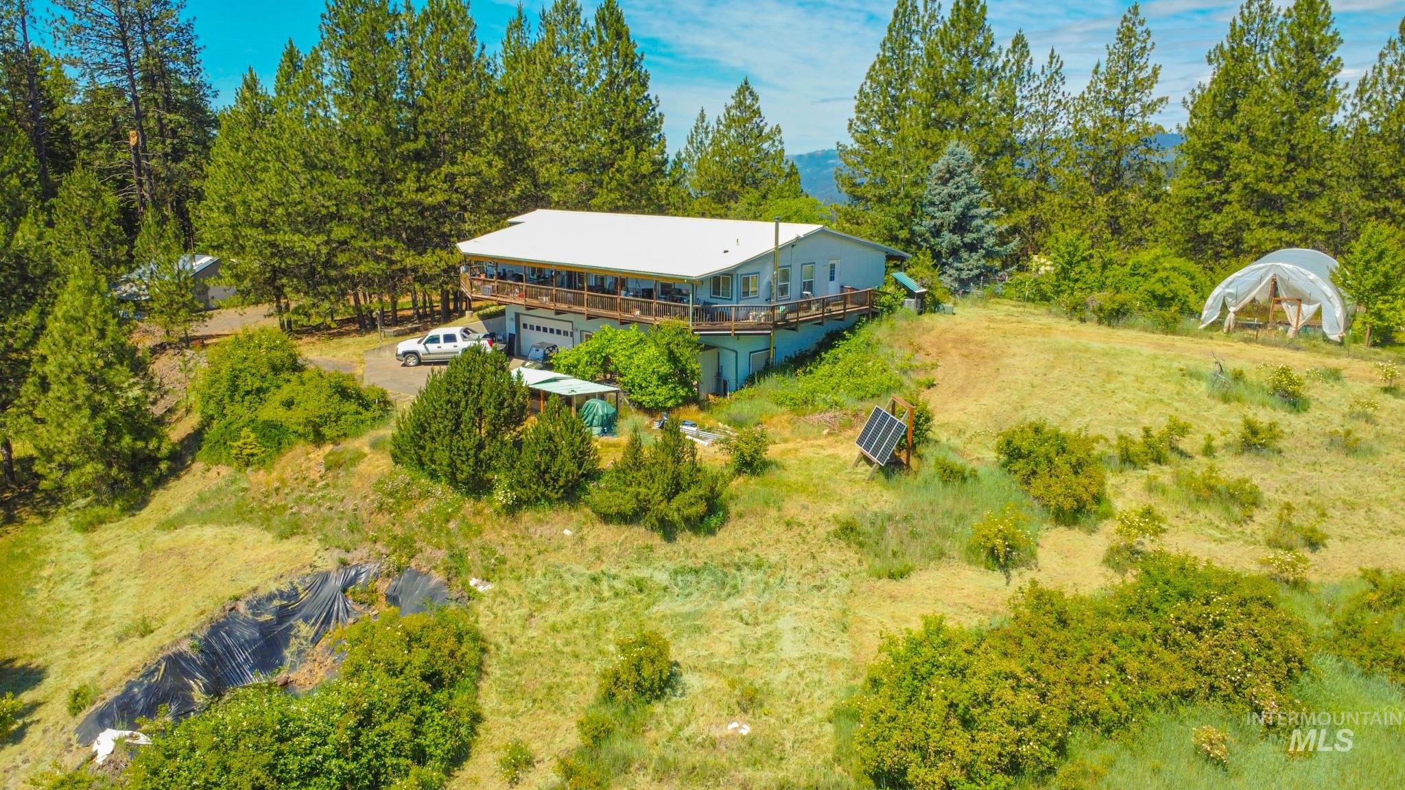 783 Wells Lane, Orofino, Idaho 83544, 3 Bedrooms, 3 Bathrooms, Residential For Sale, Price $515,000,MLS 98990505