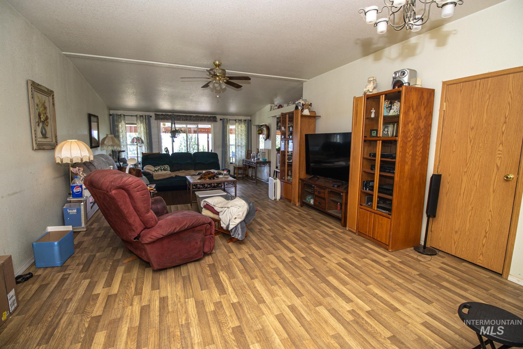 783 Wells Lane, Orofino, Idaho 83544, 3 Bedrooms, 3 Bathrooms, Residential For Sale, Price $515,000,MLS 98990505