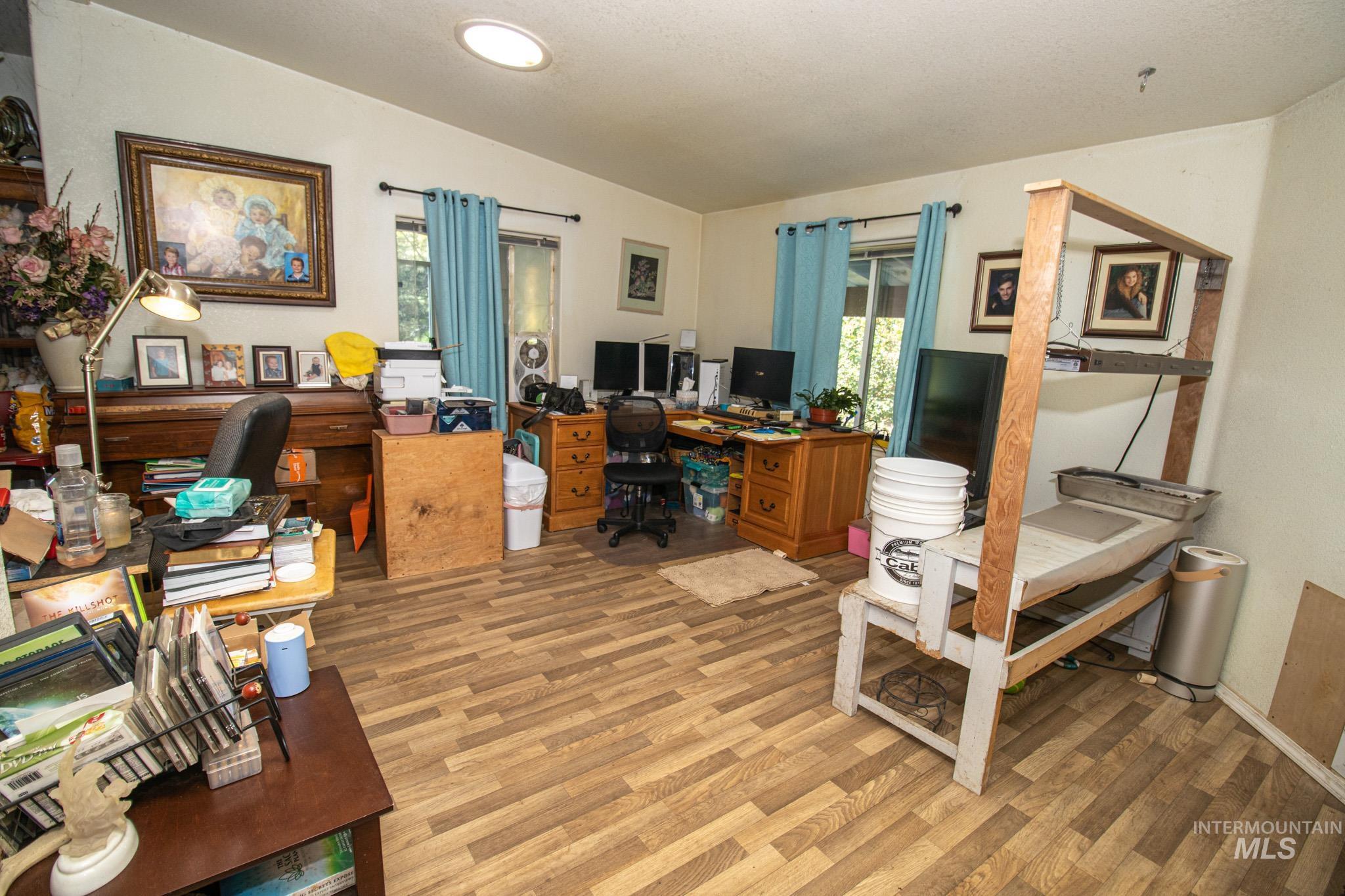 783 Wells Lane, Orofino, Idaho 83544, 3 Bedrooms, 3 Bathrooms, Residential For Sale, Price $515,000,MLS 98990505