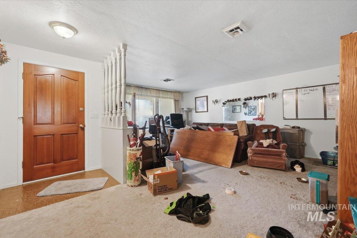 1277 SW 16th Ave, Ontario, Oregon 97914, 3 Bedrooms, 2 Bathrooms, Residential For Sale, Price $299,900,MLS 98990506