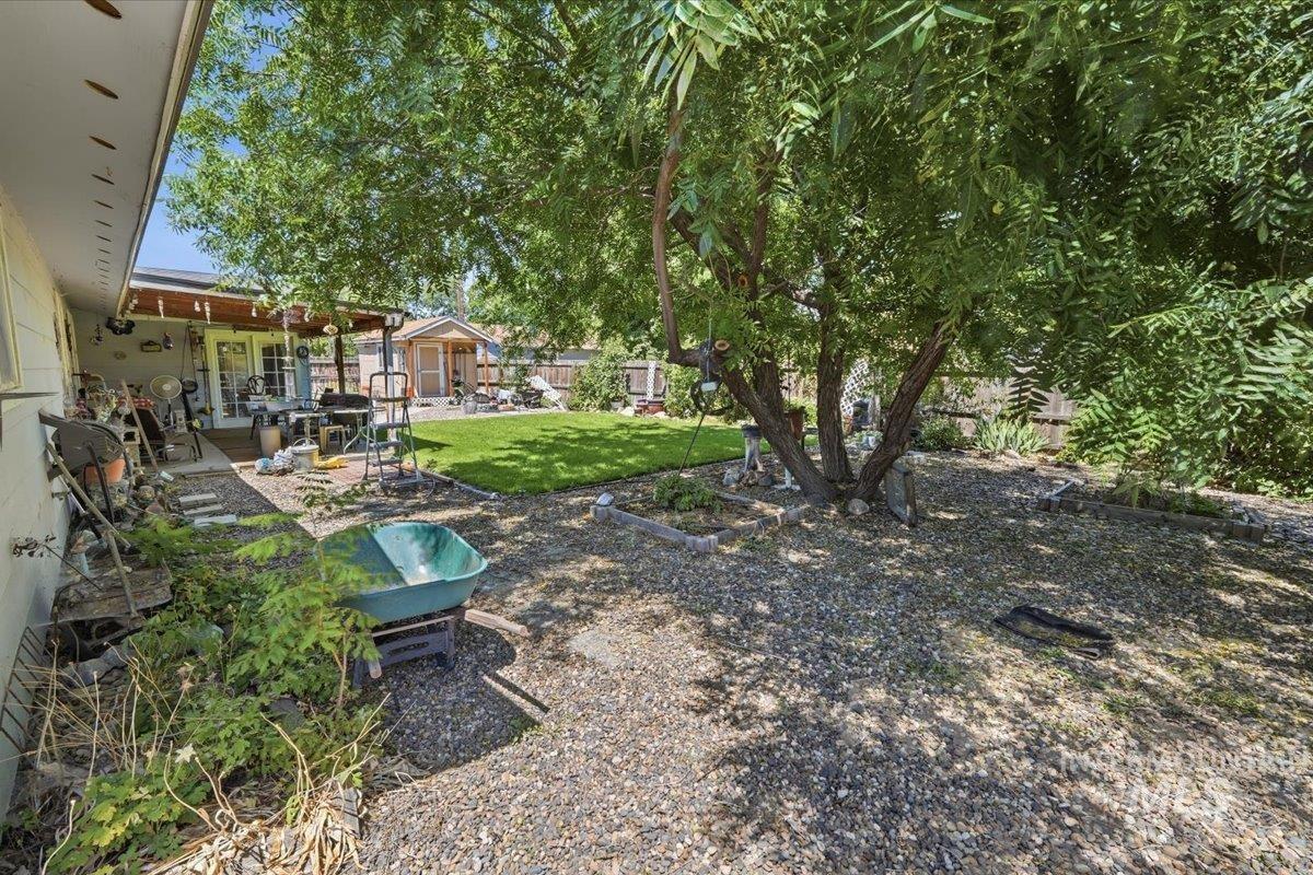 1277 SW 16th Ave, Ontario, Oregon 97914, 3 Bedrooms, 2 Bathrooms, Residential For Sale, Price $299,900,MLS 98990506