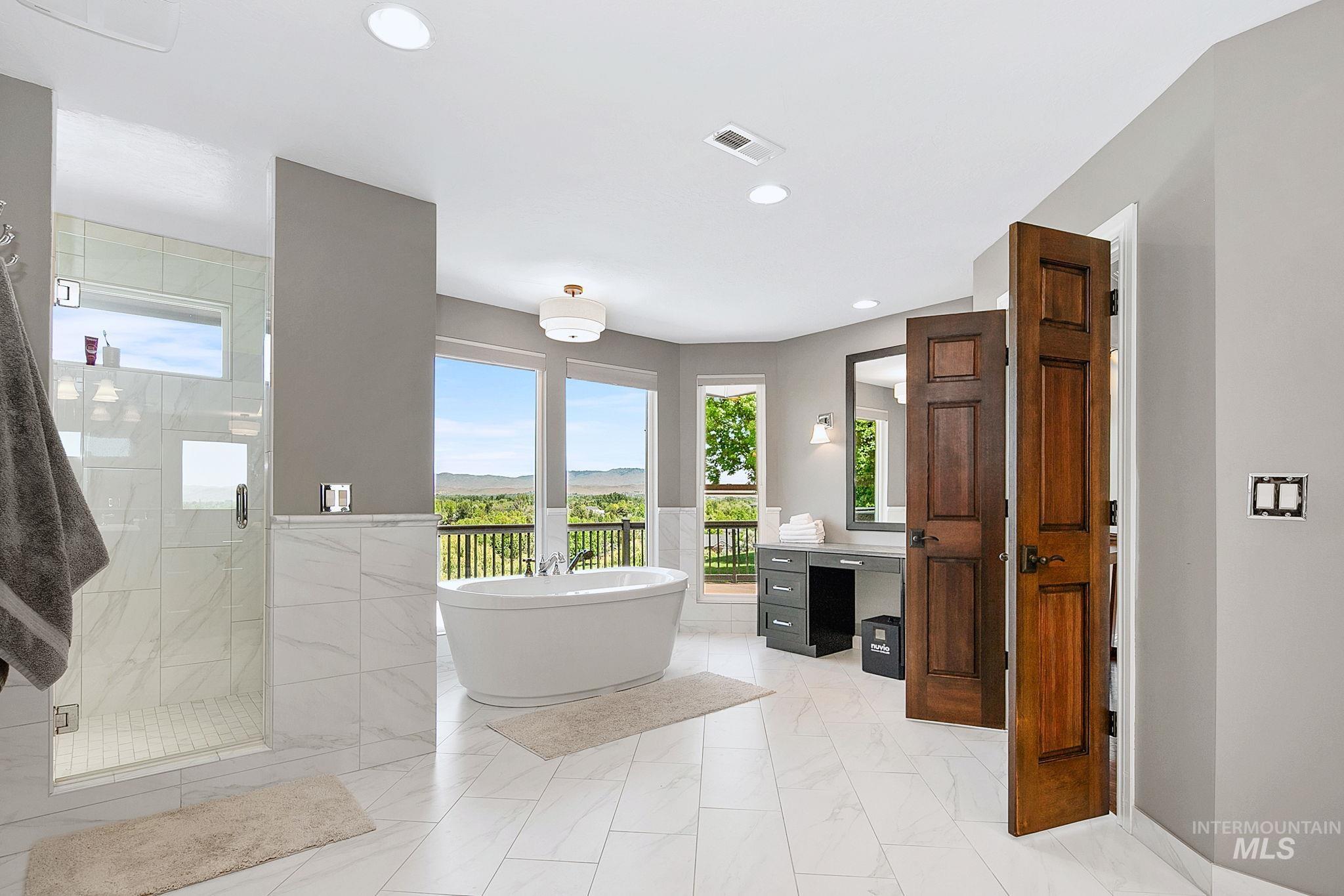 3050 S Whitepost Way, Eagle, Idaho 83616, 5 Bedrooms, 5 Bathrooms, Residential For Sale, Price $2,799,999,MLS 98990507