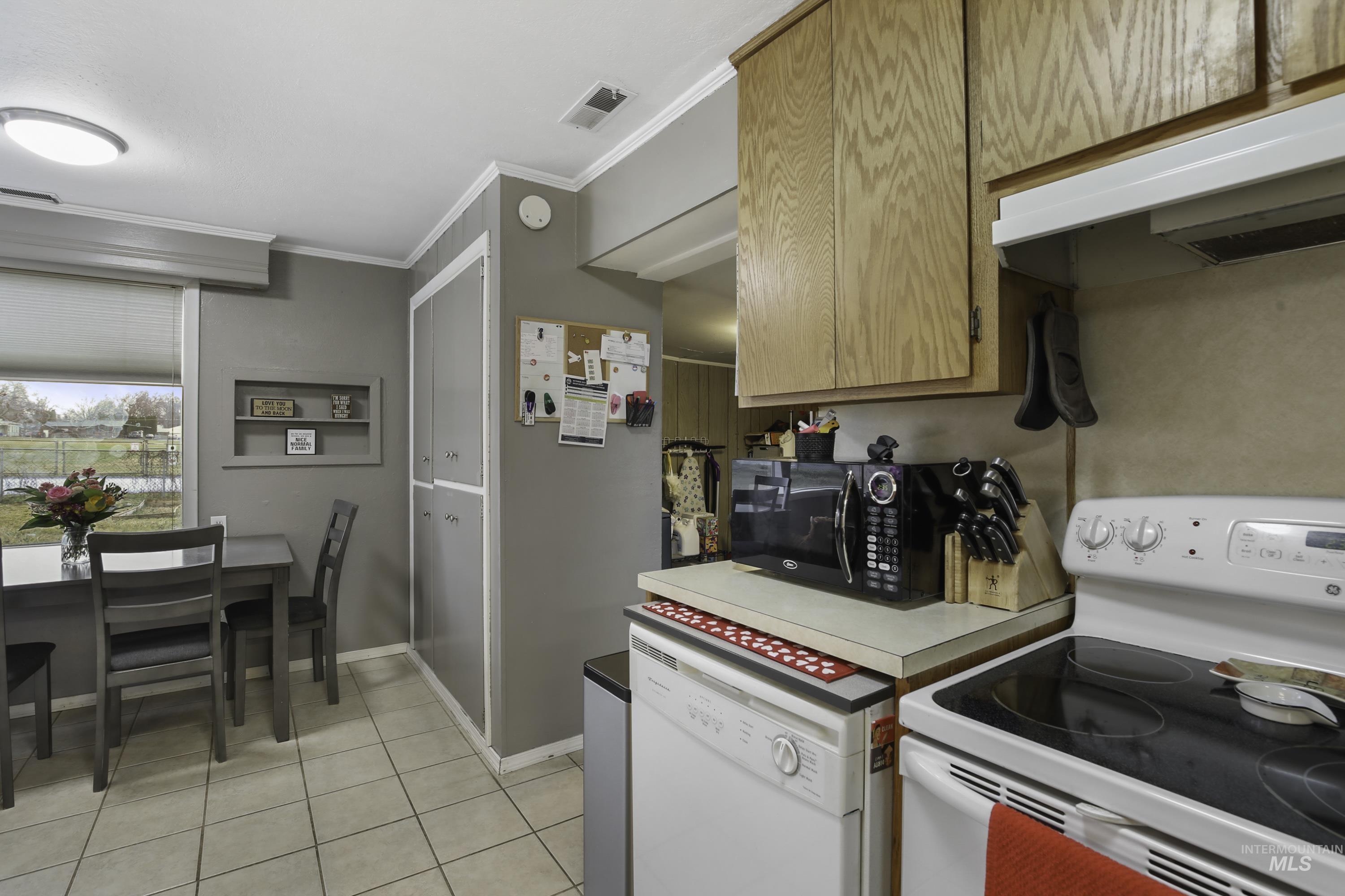 3540 11th St. D, Lewiston, Idaho 83501, 2 Bedrooms, 1 Bathroom, Residential For Sale, Price $314,900,MLS 98990508