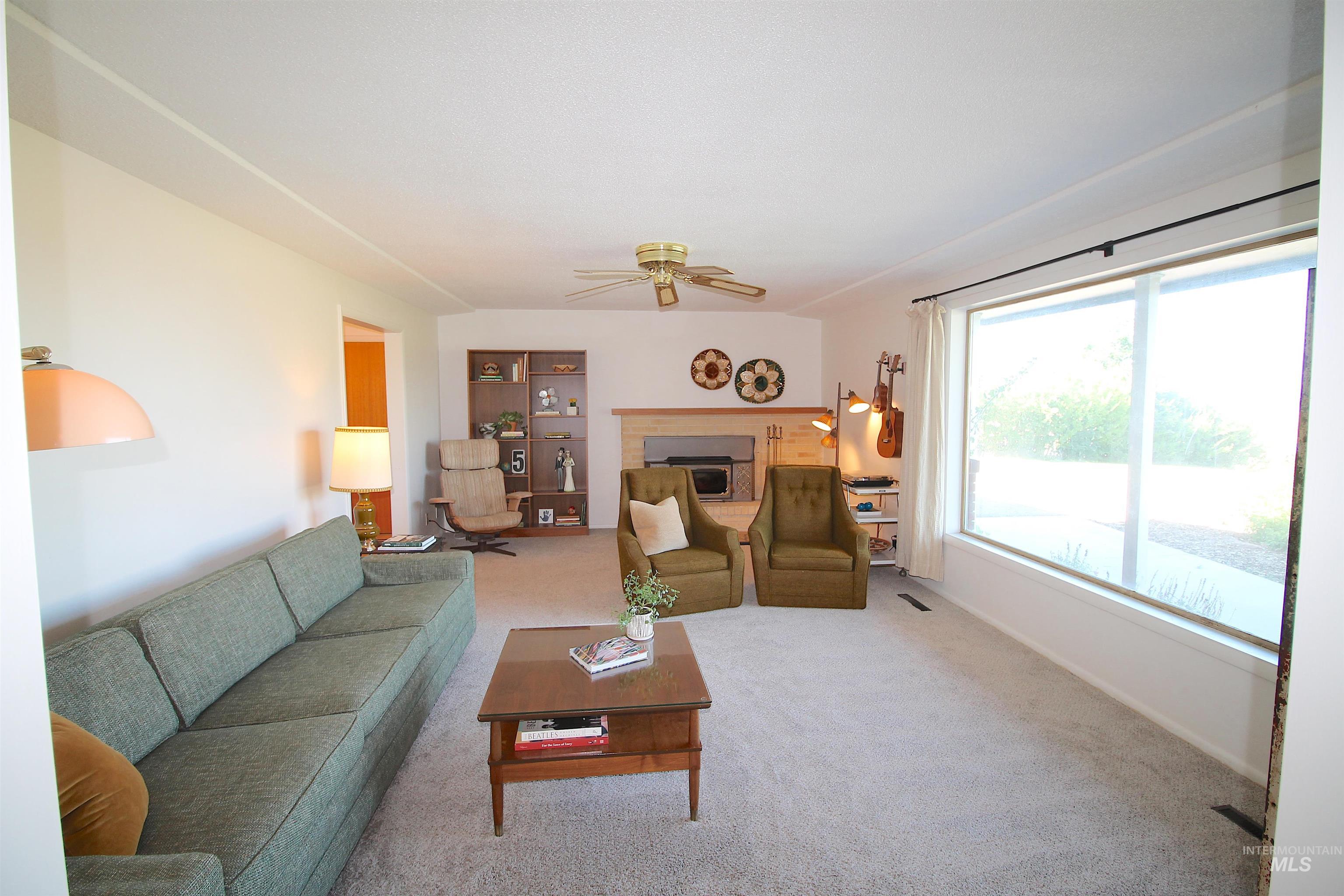 16067 S 10TH AVE, Caldwell, Idaho 83607, 3 Bedrooms, 2 Bathrooms, Residential For Sale, Price $439,900,MLS 98990510