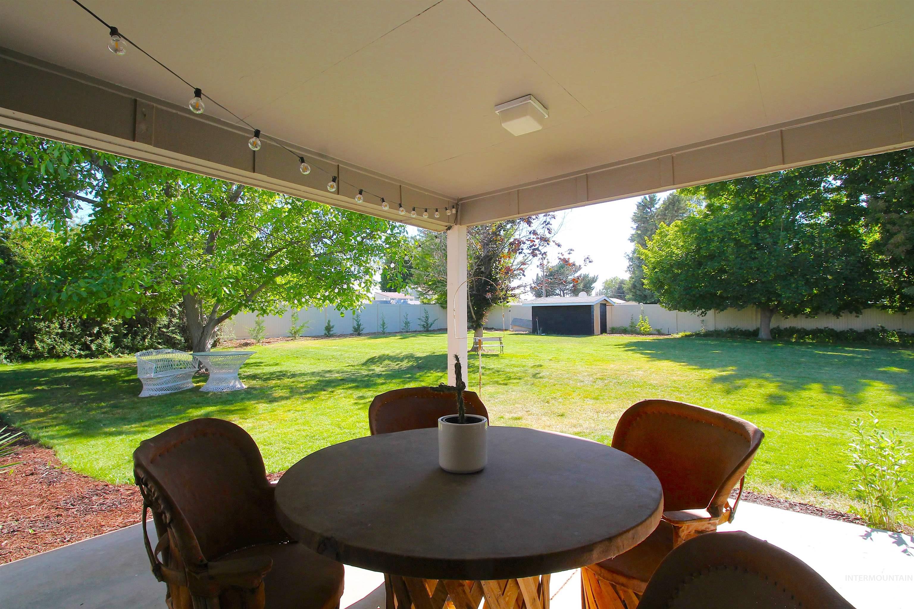 16067 S 10TH AVE, Caldwell, Idaho 83607, 3 Bedrooms, 2 Bathrooms, Residential For Sale, Price $439,900,MLS 98990510