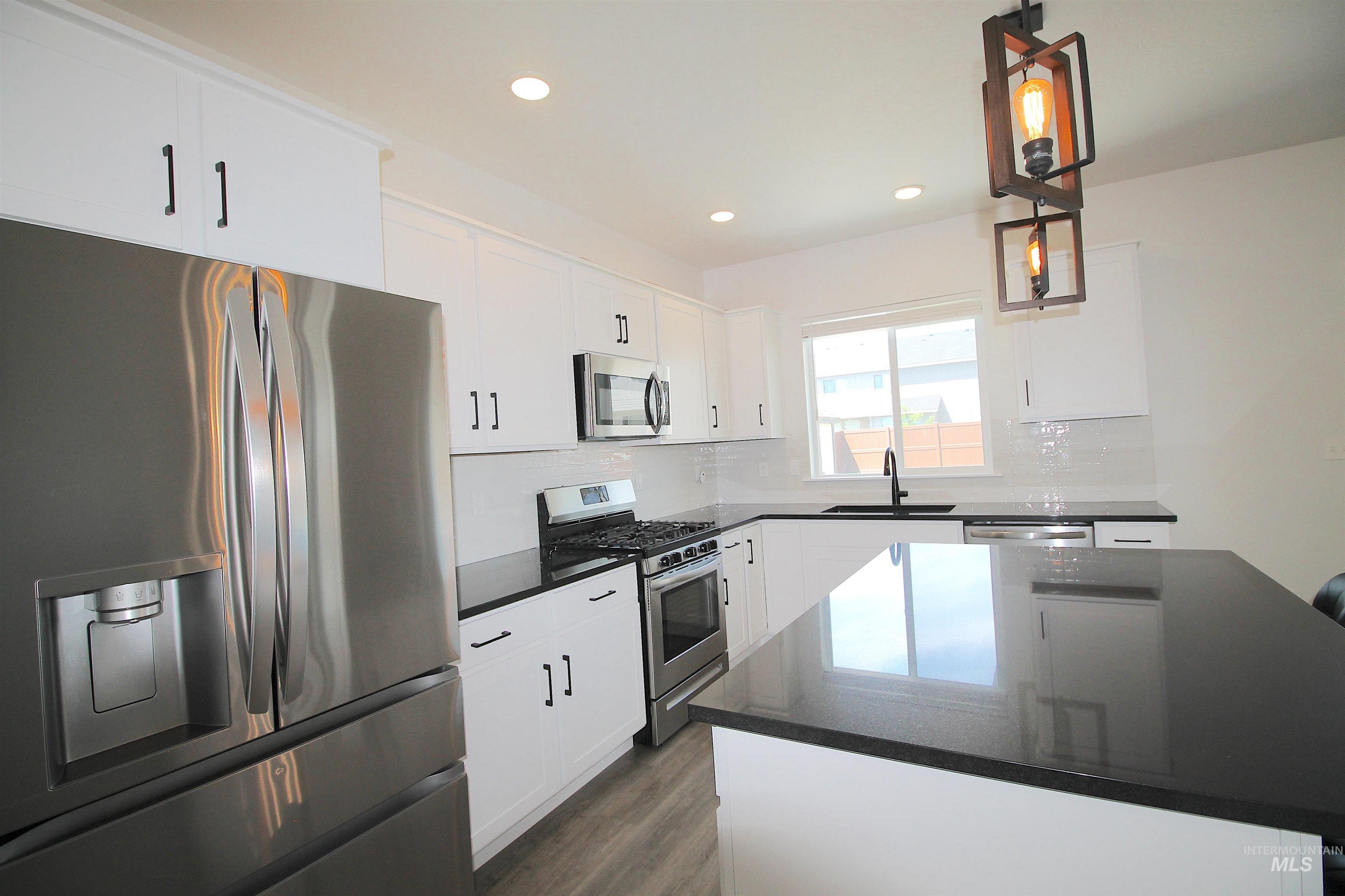 10010 W Lyrical Dr, Boise, Idaho 83709, 4 Bedrooms, 3 Bathrooms, Residential For Sale, Price $635,000,MLS 98990511