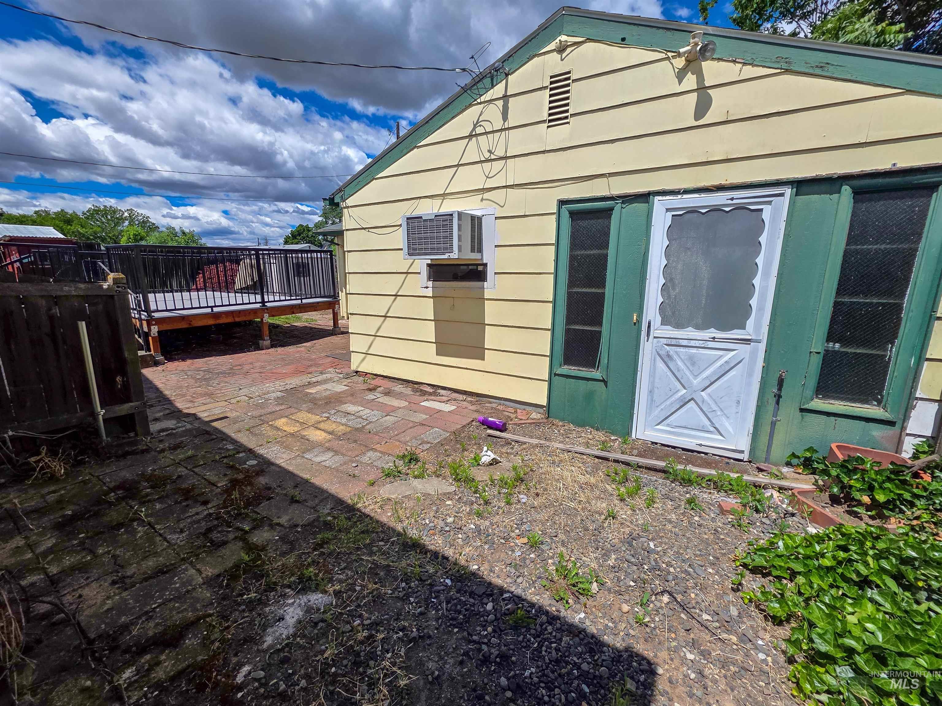 1234 Libby St., Clarkston, Washington 99403, 3 Bedrooms, 2 Bathrooms, Residential For Sale, Price $319,999,MLS 98990512