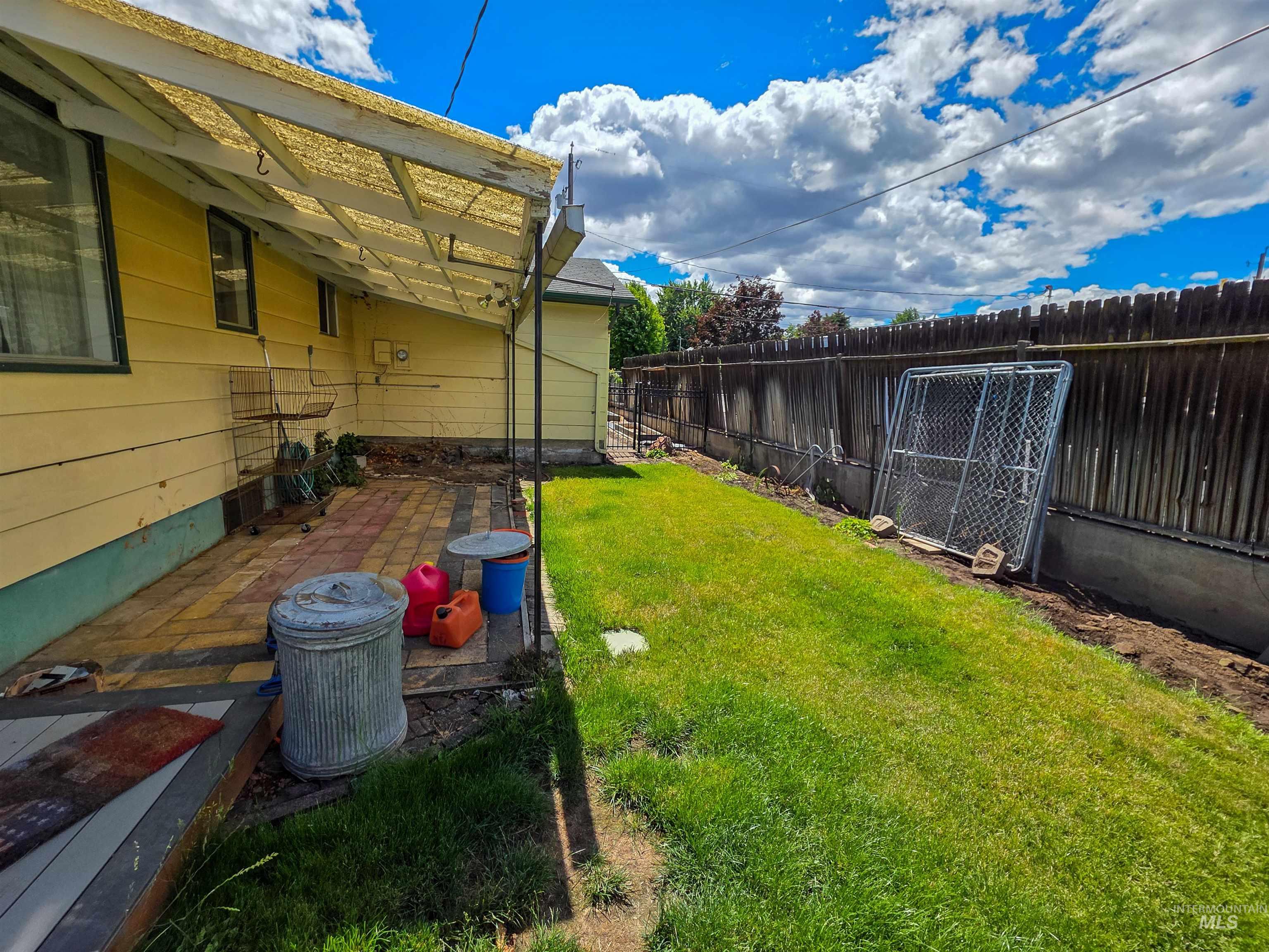 1234 Libby St., Clarkston, Washington 99403, 3 Bedrooms, 2 Bathrooms, Residential For Sale, Price $319,999,MLS 98990512