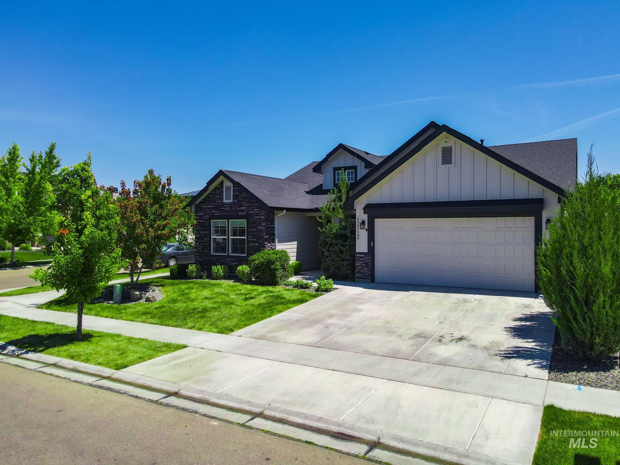 12112 S Culmen Way, Nampa, Idaho 83686-0000, 3 Bedrooms, 2.5 Bathrooms, Residential For Sale, Price $540,000,MLS 98990513