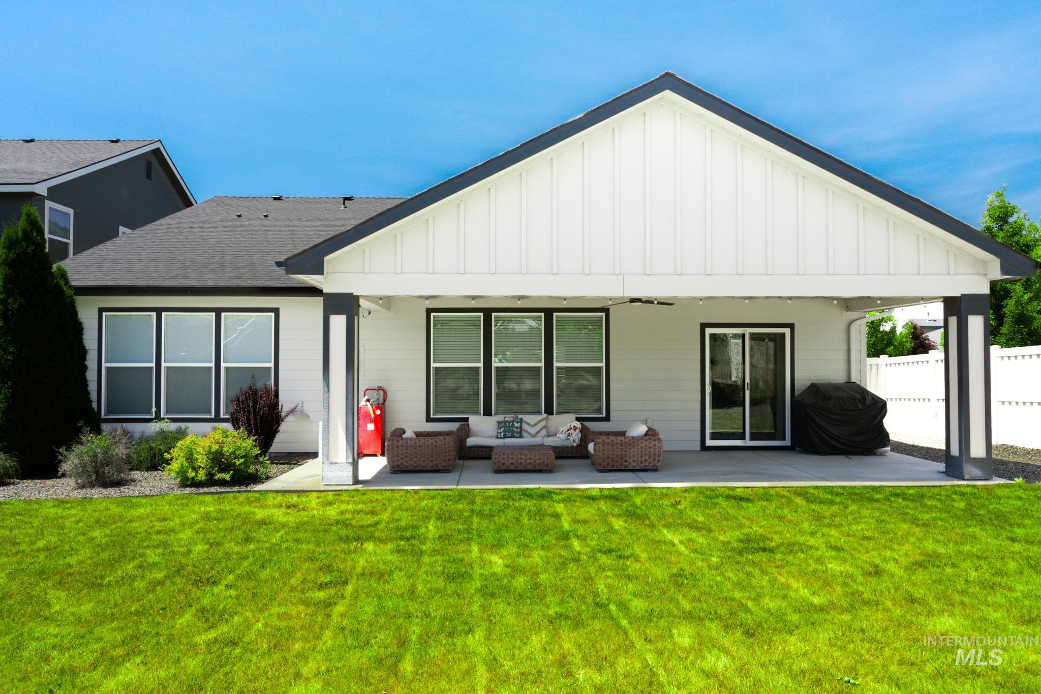 12112 S Culmen Way, Nampa, Idaho 83686-0000, 3 Bedrooms, 2.5 Bathrooms, Residential For Sale, Price $540,000,MLS 98990513