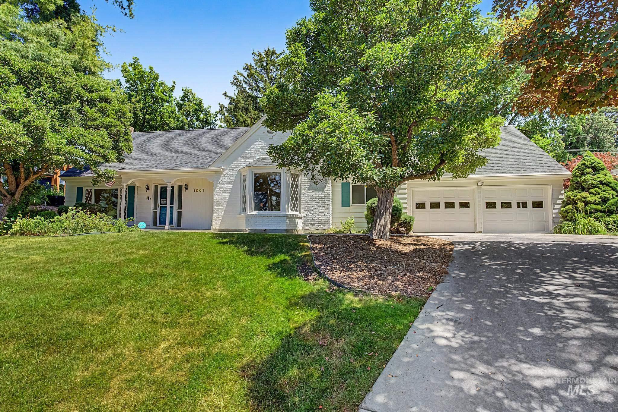 1001 W Highland View Dr., Boise, Idaho 83702, 4 Bedrooms, 2.5 Bathrooms, Residential For Sale, Price $795,000,MLS 98990515