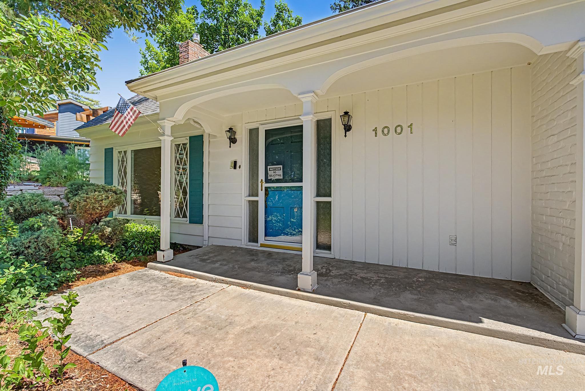 1001 W Highland View Dr., Boise, Idaho 83702, 4 Bedrooms, 2.5 Bathrooms, Residential For Sale, Price $795,000, 98990515