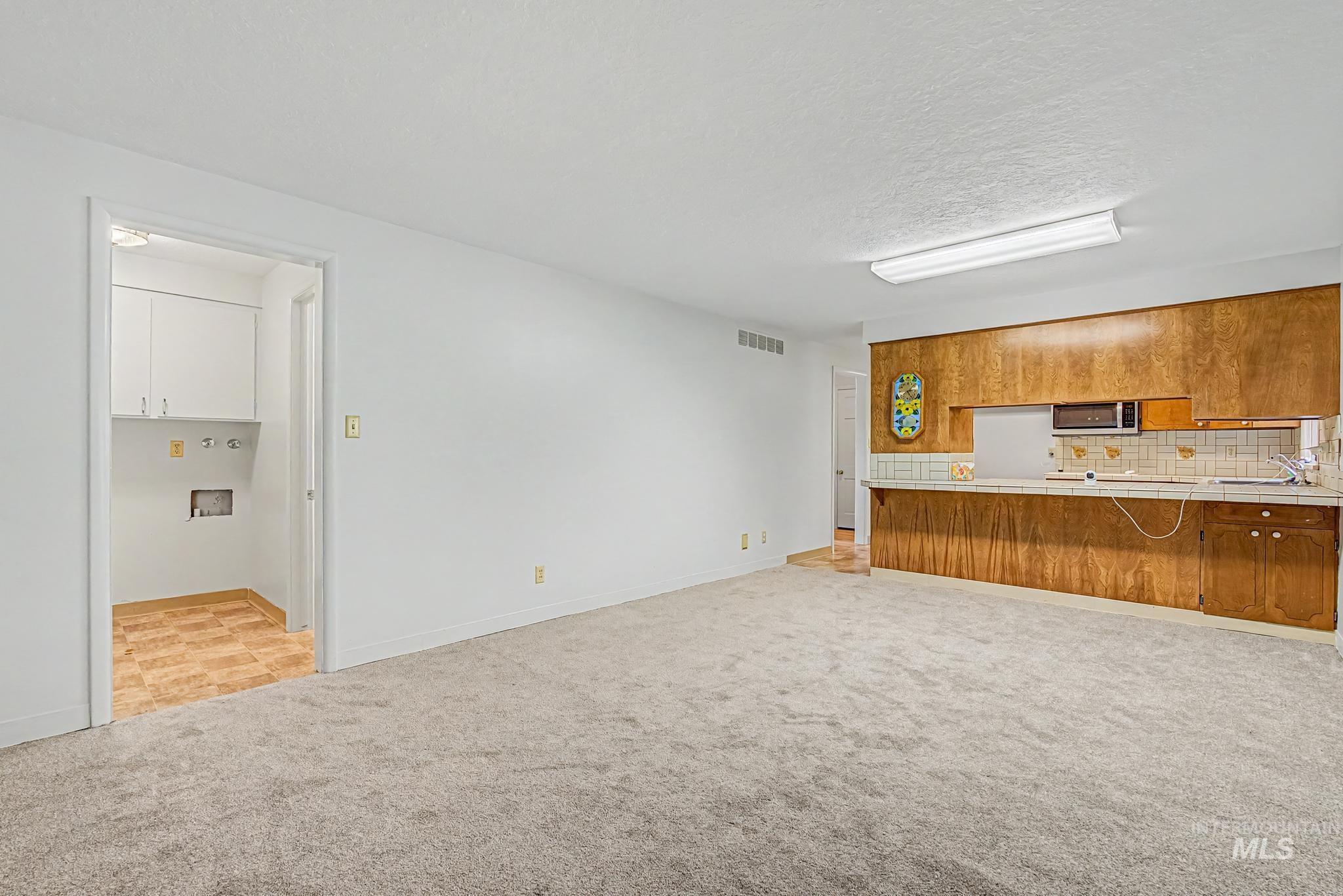 1001 W Highland View Dr., Boise, Idaho 83702, 4 Bedrooms, 2.5 Bathrooms, Residential For Sale, Price $795,000, 98990515