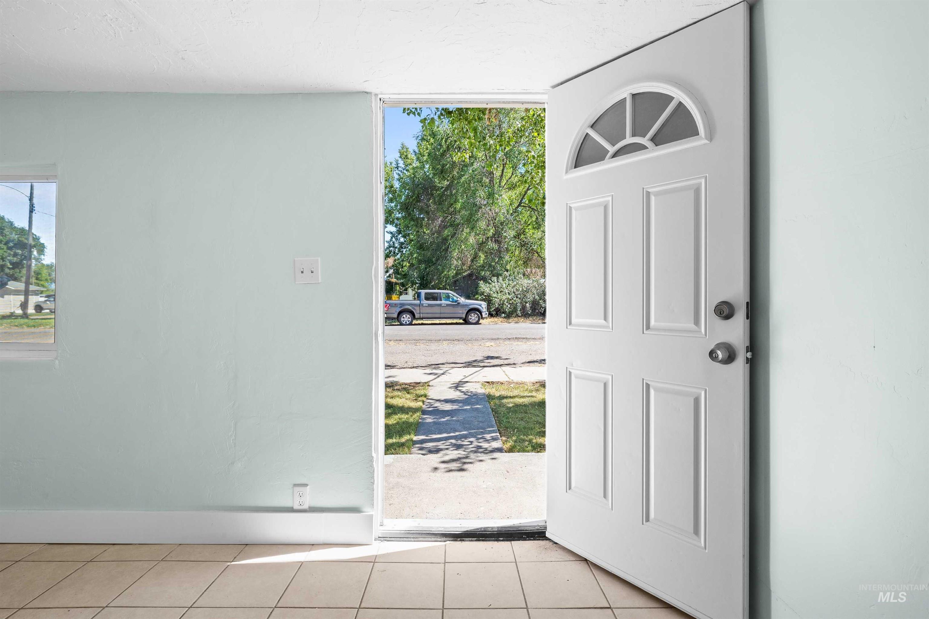 604 W Ave B, Jerome, Idaho 83338, 1 Bedroom, 1 Bathroom, Residential For Sale, Price $185,900, 98990517