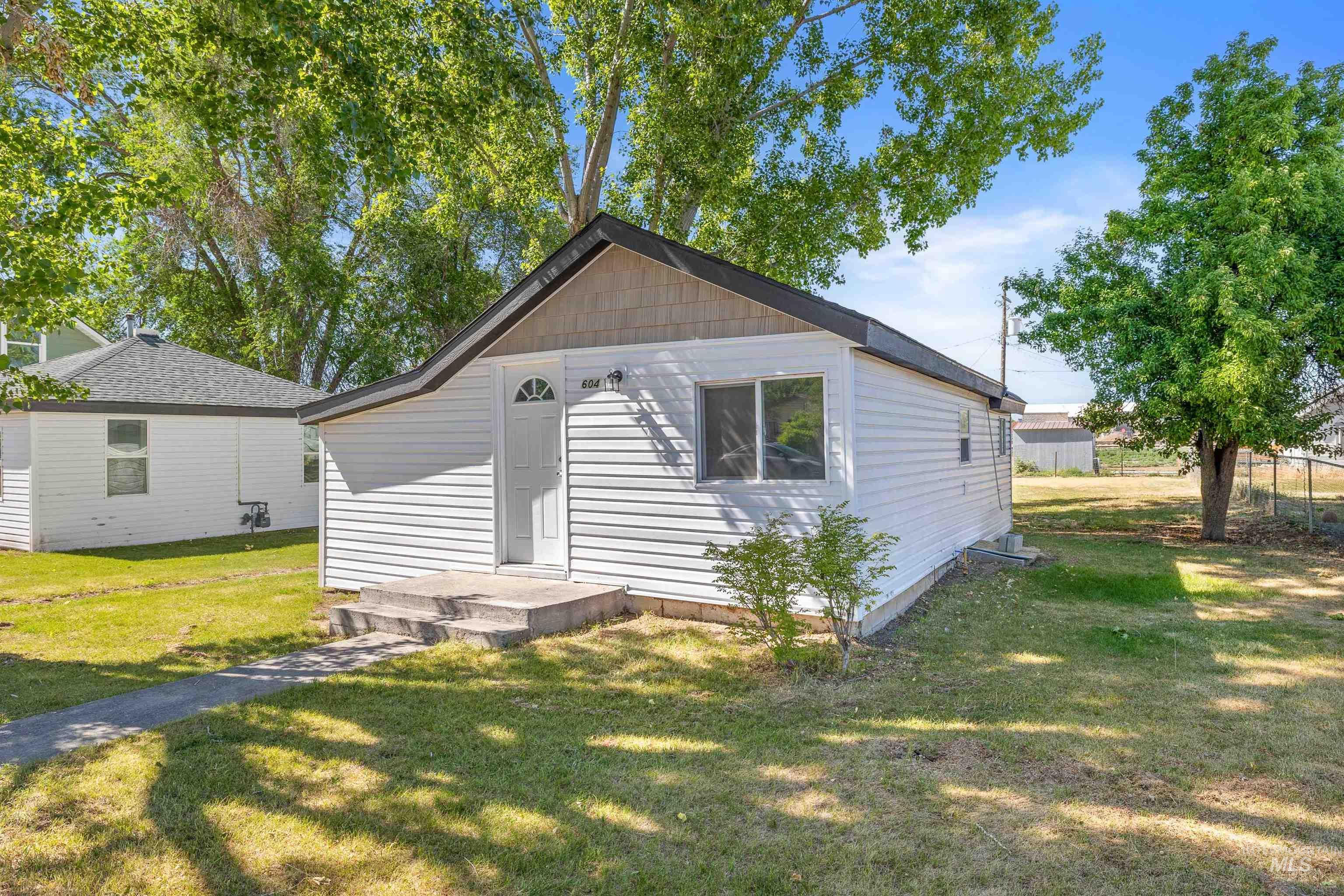604 W Ave B, Jerome, Idaho 83338, 1 Bedroom, 1 Bathroom, Residential For Sale, Price $185,900, 98990517