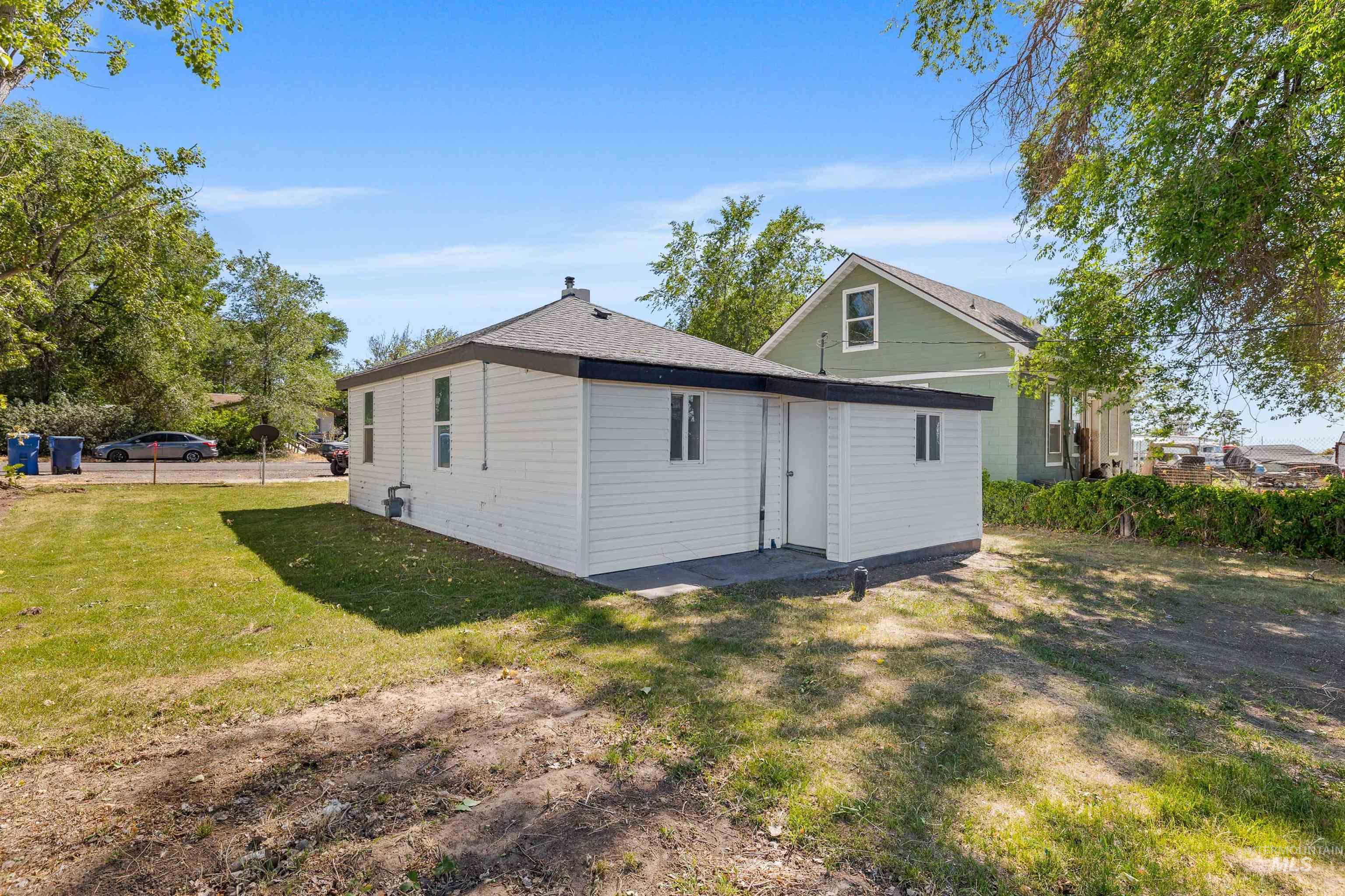 610 W Ave B, Jerome, Idaho 83338, 2 Bedrooms, 1 Bathroom, Residential For Sale, Price $198,900, 98990518