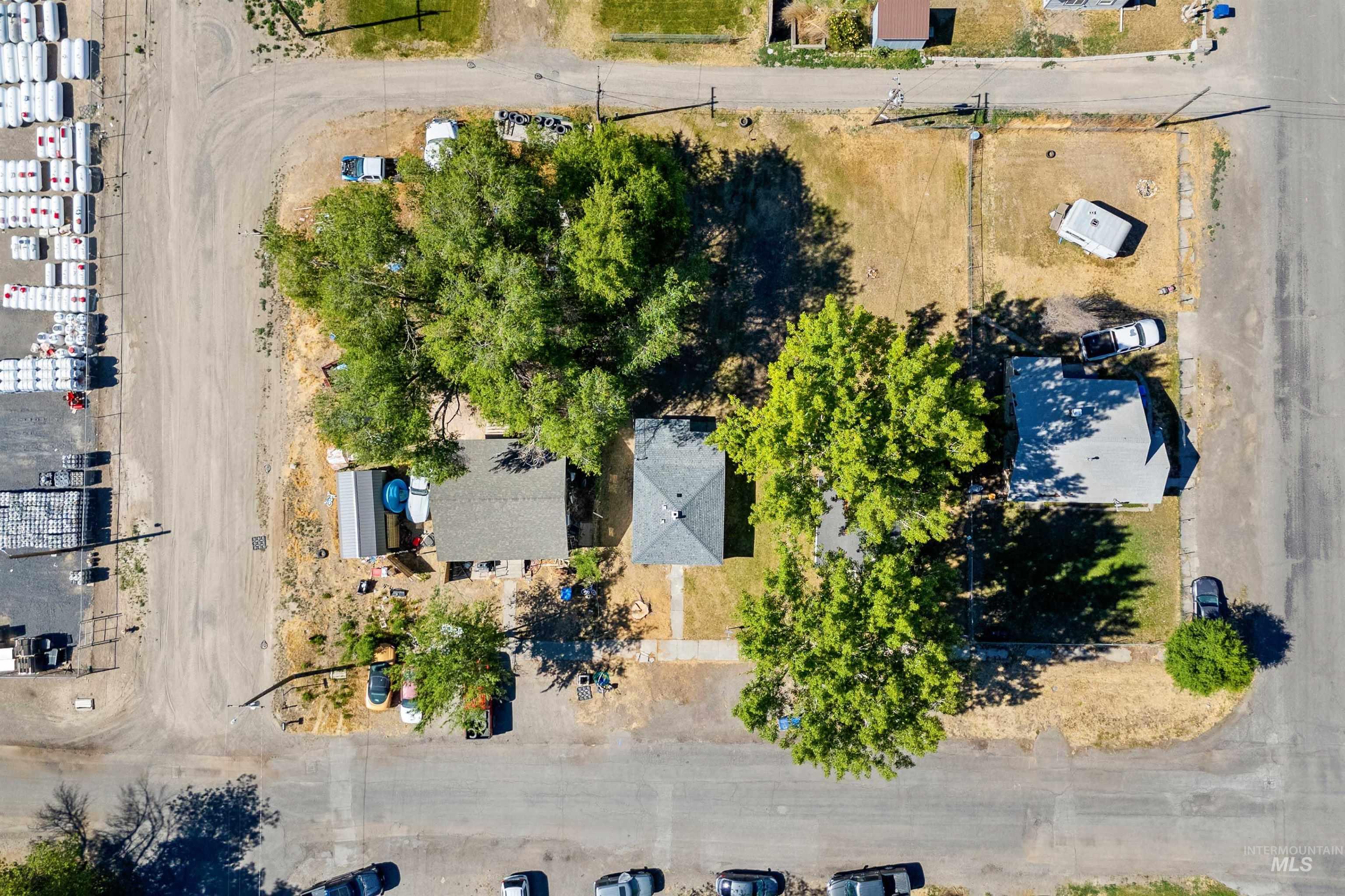 610 W Ave B, Jerome, Idaho 83338, 2 Bedrooms, 1 Bathroom, Residential For Sale, Price $198,900, 98990518