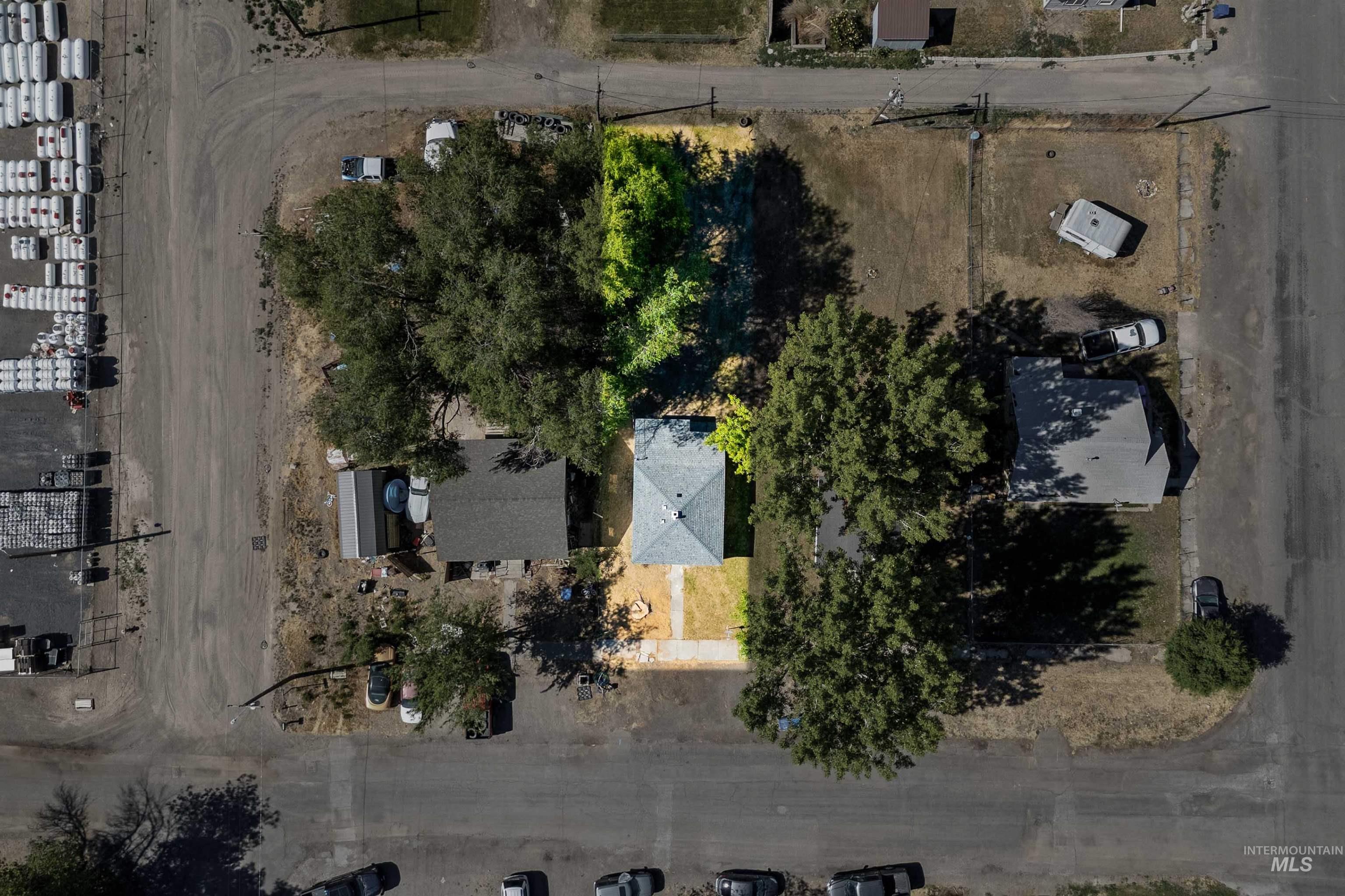 610 W Ave B, Jerome, Idaho 83338, 2 Bedrooms, 1 Bathroom, Residential For Sale, Price $198,900, 98990518