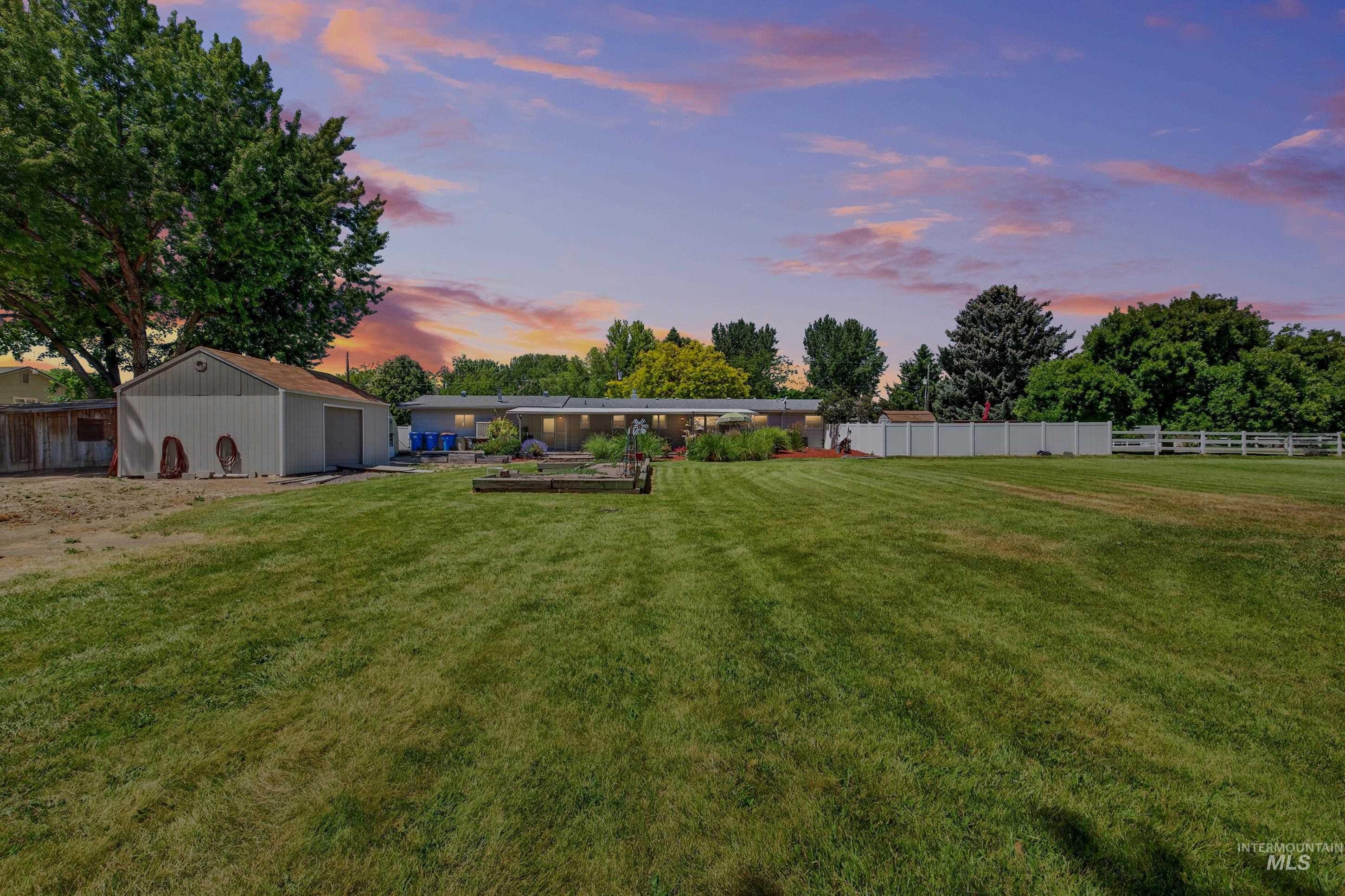 3060 Model Farm Dr, Meridian, Idaho 83642, 3 Bedrooms, 2 Bathrooms, Residential For Sale, Price $675,000, 98990519