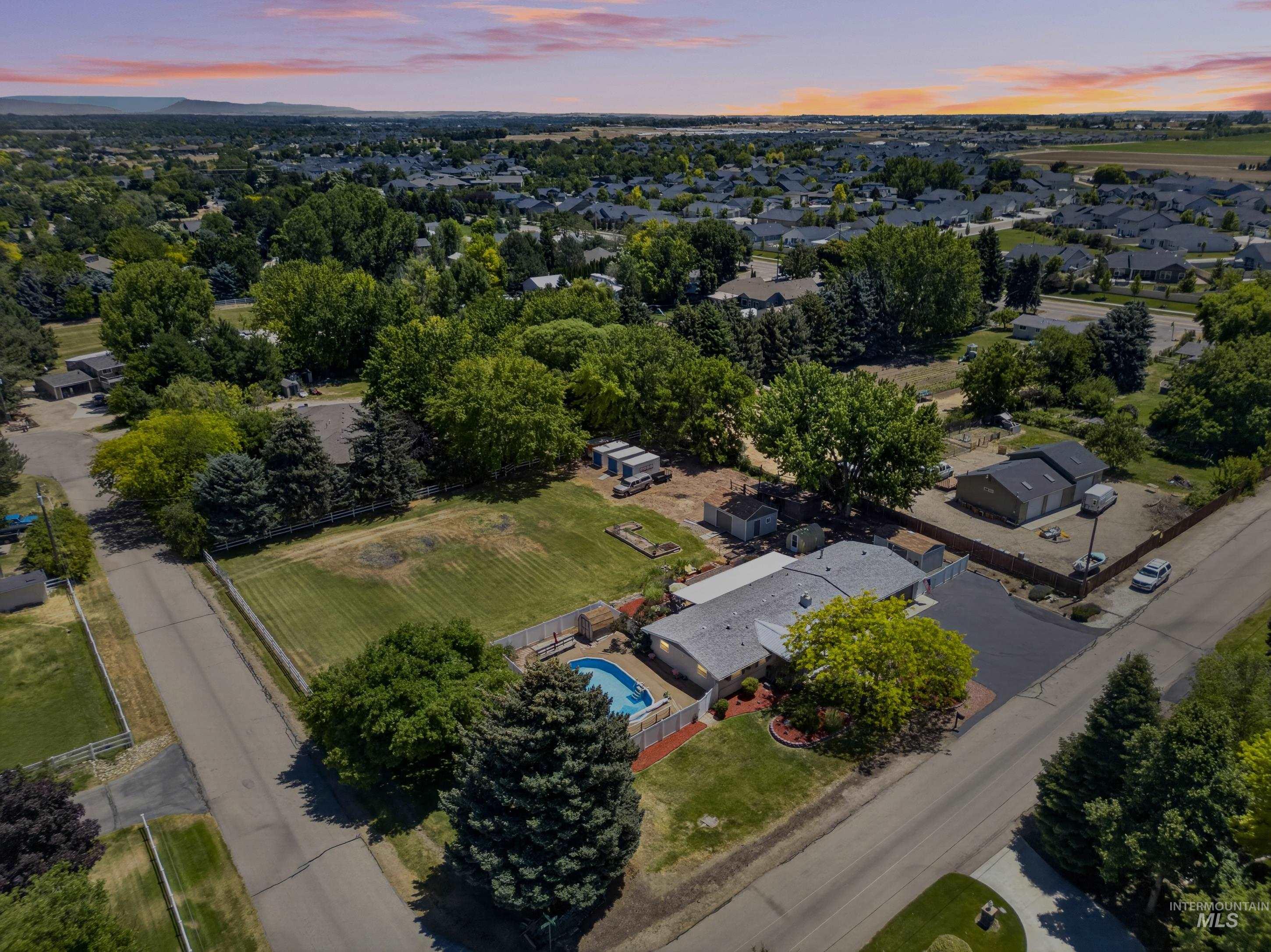 3060 Model Farm Dr, Meridian, Idaho 83642, 3 Bedrooms, 2 Bathrooms, Residential For Sale, Price $675,000, 98990519