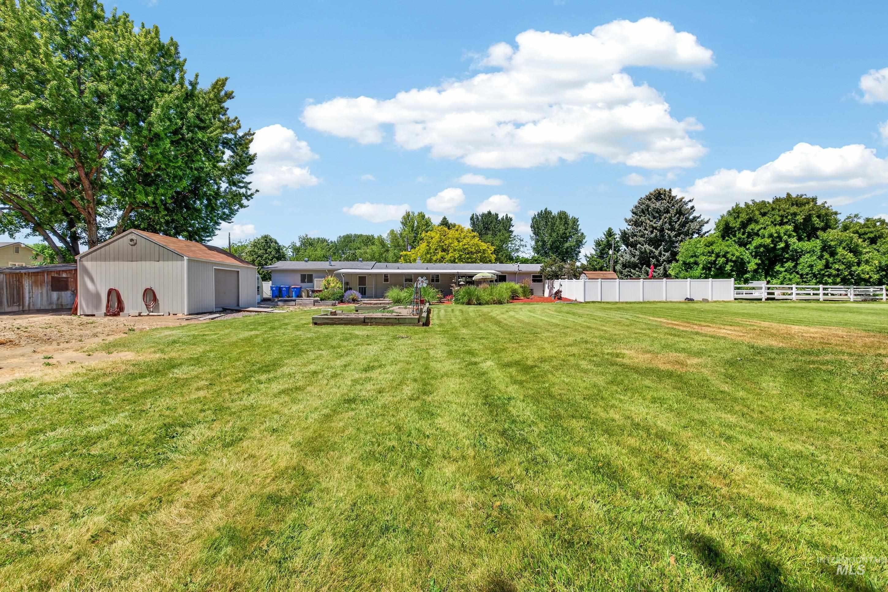 3060 Model Farm Dr, Meridian, Idaho 83642, 3 Bedrooms, 2 Bathrooms, Residential For Sale, Price $675,000, 98990519