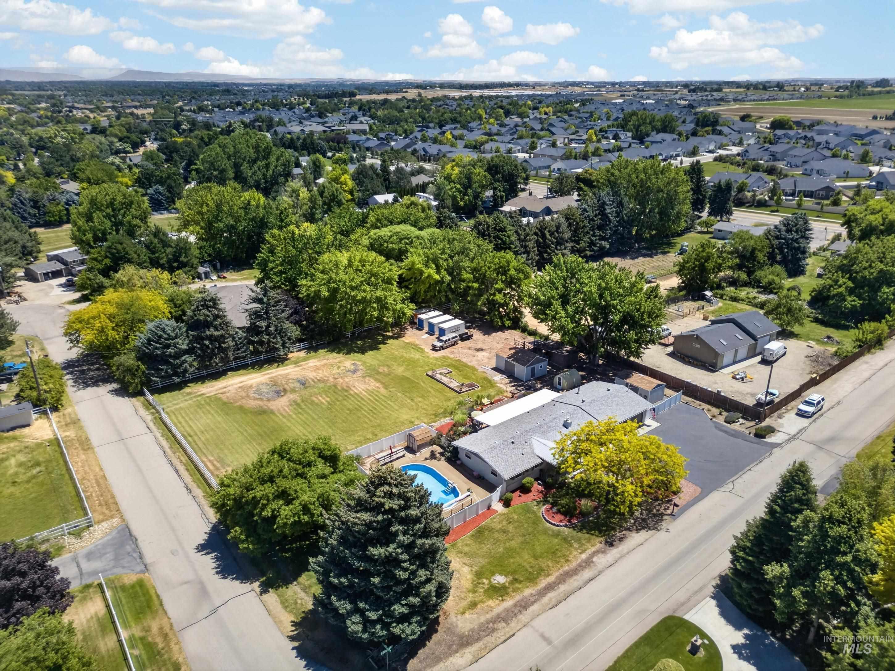3060 Model Farm Dr, Meridian, Idaho 83642, 3 Bedrooms, 2 Bathrooms, Residential For Sale, Price $675,000, 98990519