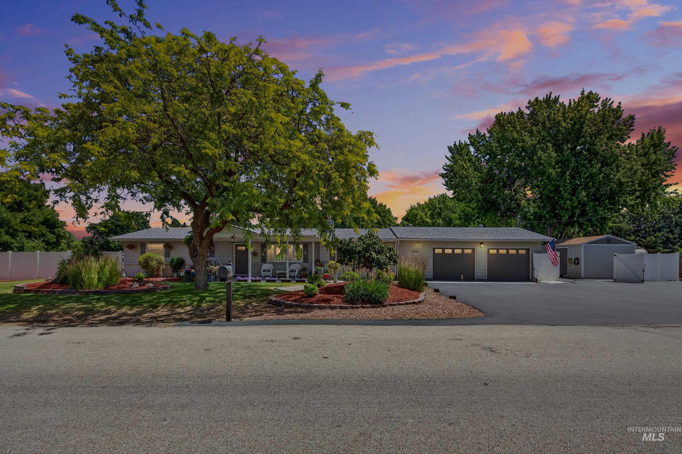 3060 Model Farm Dr, Meridian, Idaho 83642, 3 Bedrooms, 2 Bathrooms, Residential For Sale, Price $675,000, 98990519