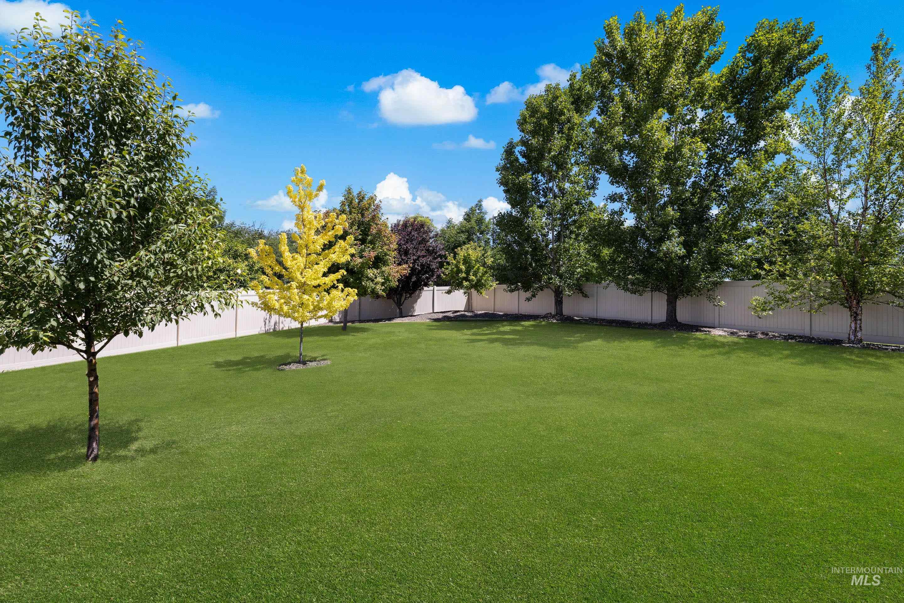 12045 Thames Court, Nampa, Idaho 83651, 3 Bedrooms, 2 Bathrooms, Residential For Sale, Price $669,900, 98990520