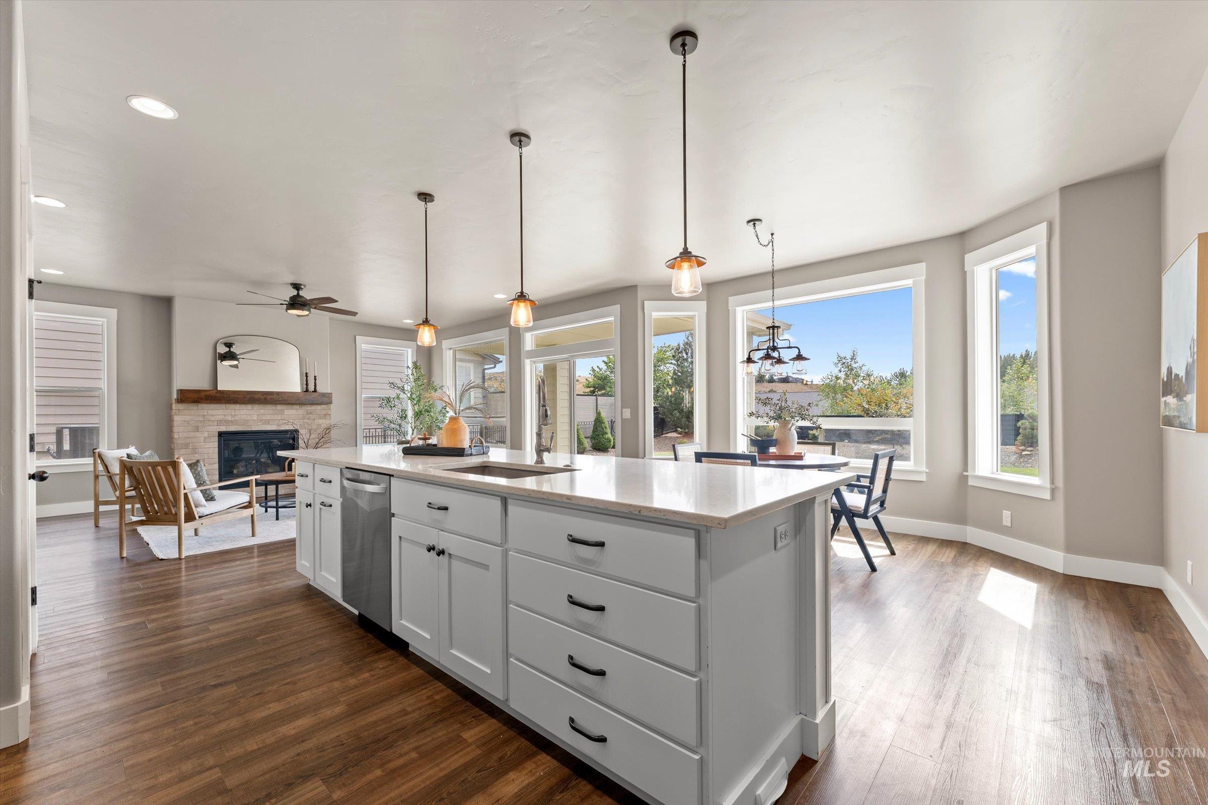 5697 W Kincreag St, Boise, Idaho 83714, 4 Bedrooms, 3 Bathrooms, Residential For Sale, Price $699,900,MLS 98990521