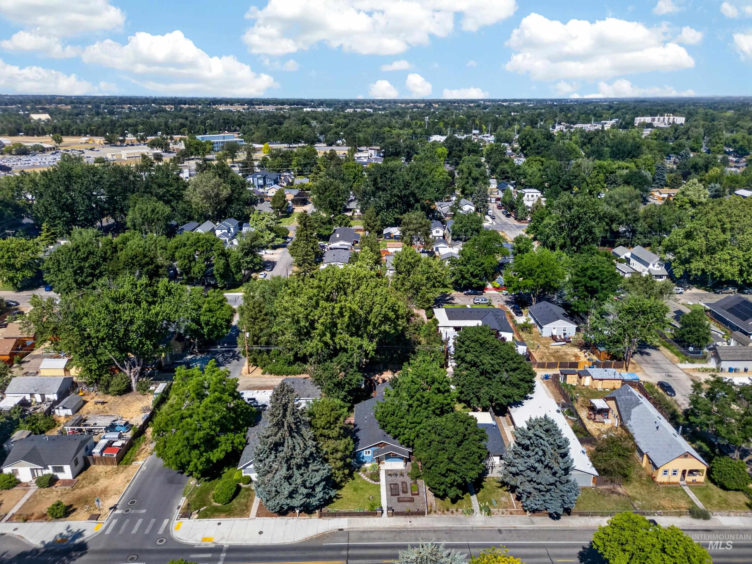 1805 N 28th, Boise, Idaho 83703-5908, 3 Bedrooms, 2 Bathrooms, Residential For Sale, Price $649,000, 98990524