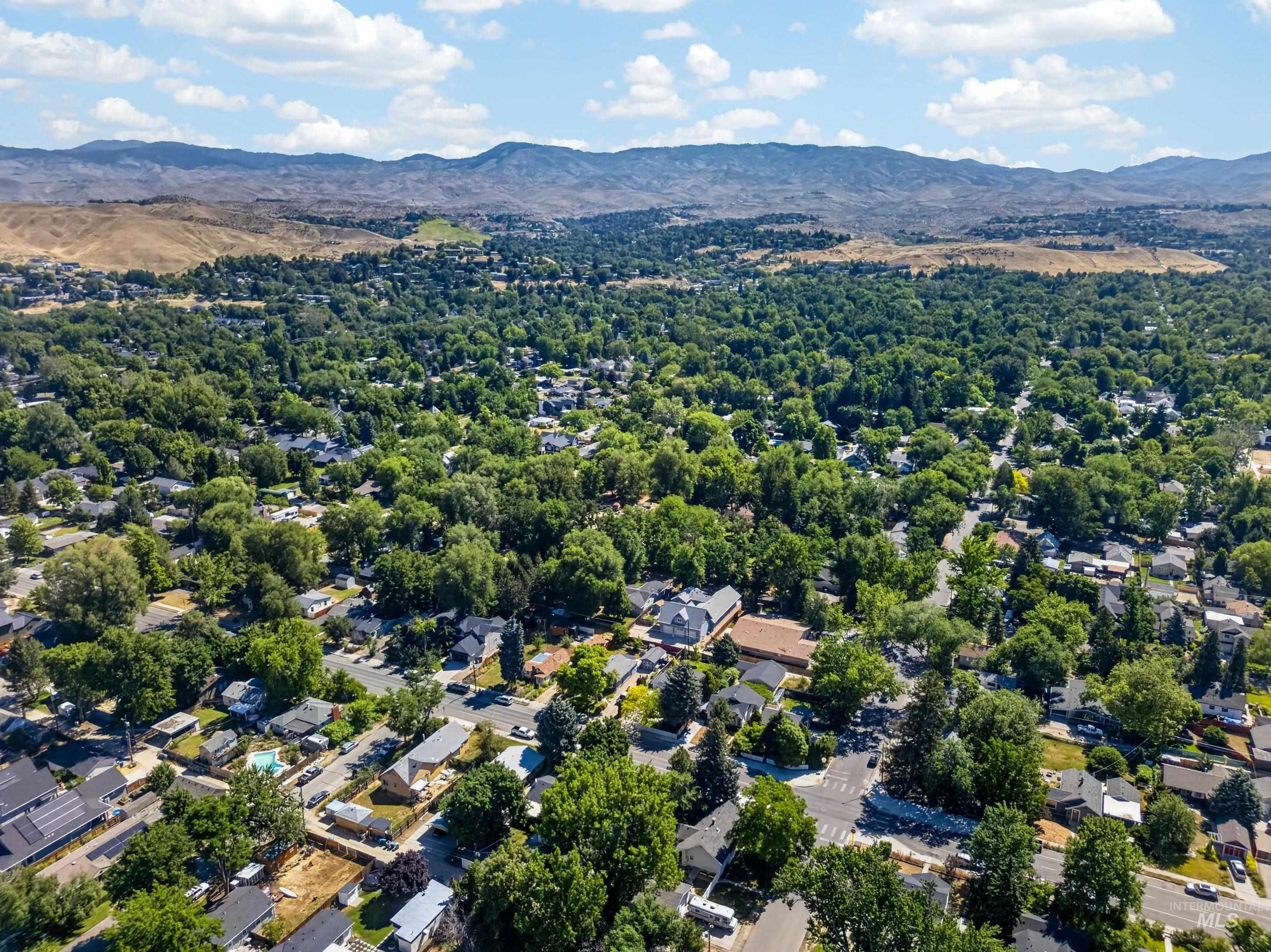 1805 N 28th, Boise, Idaho 83703-5908, 3 Bedrooms, 2 Bathrooms, Residential For Sale, Price $649,000, 98990524