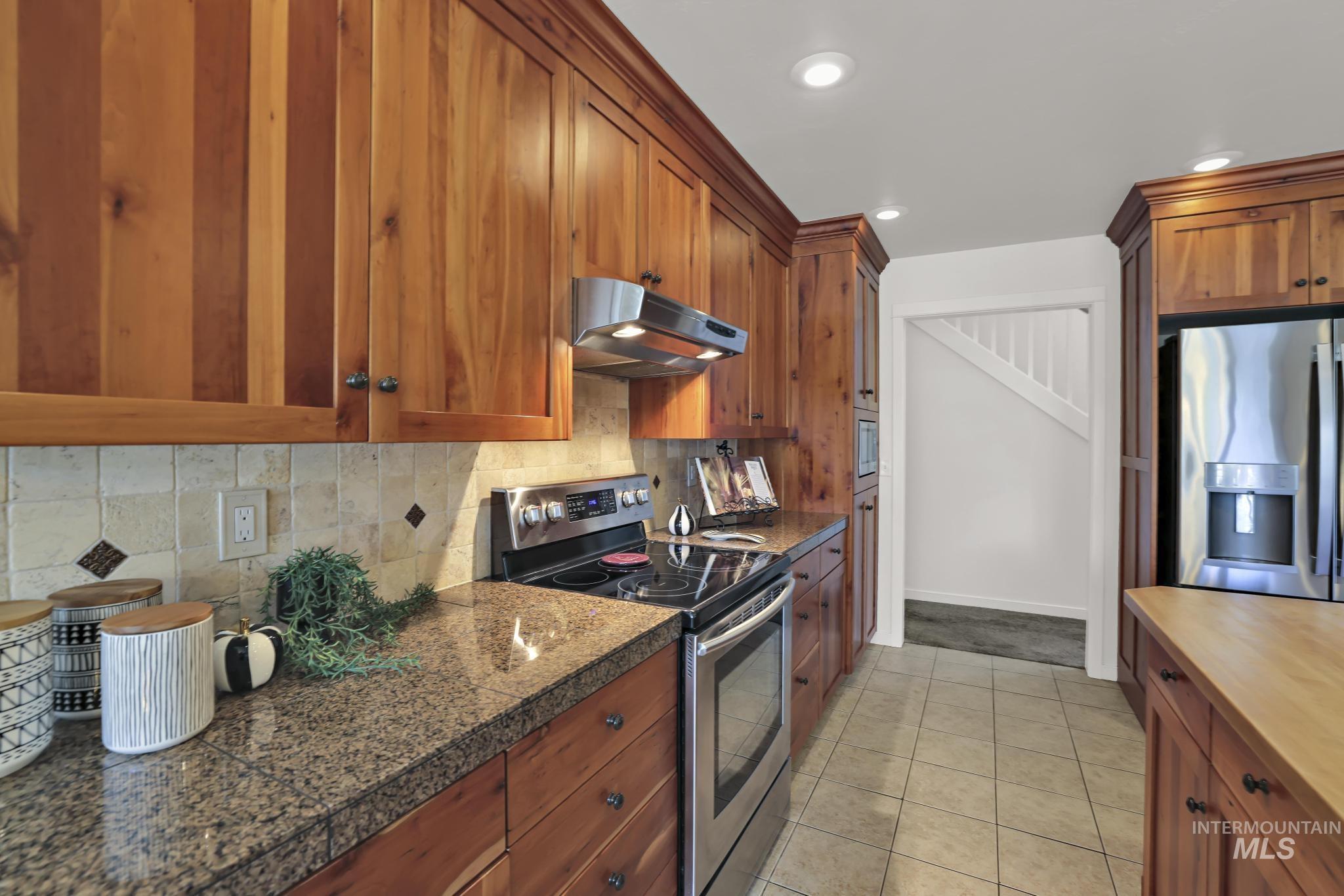 663 Cento Ct, Twin Falls, Idaho 83301-3457, 4 Bedrooms, 3 Bathrooms, Residential For Sale, Price $599,900, 98990526