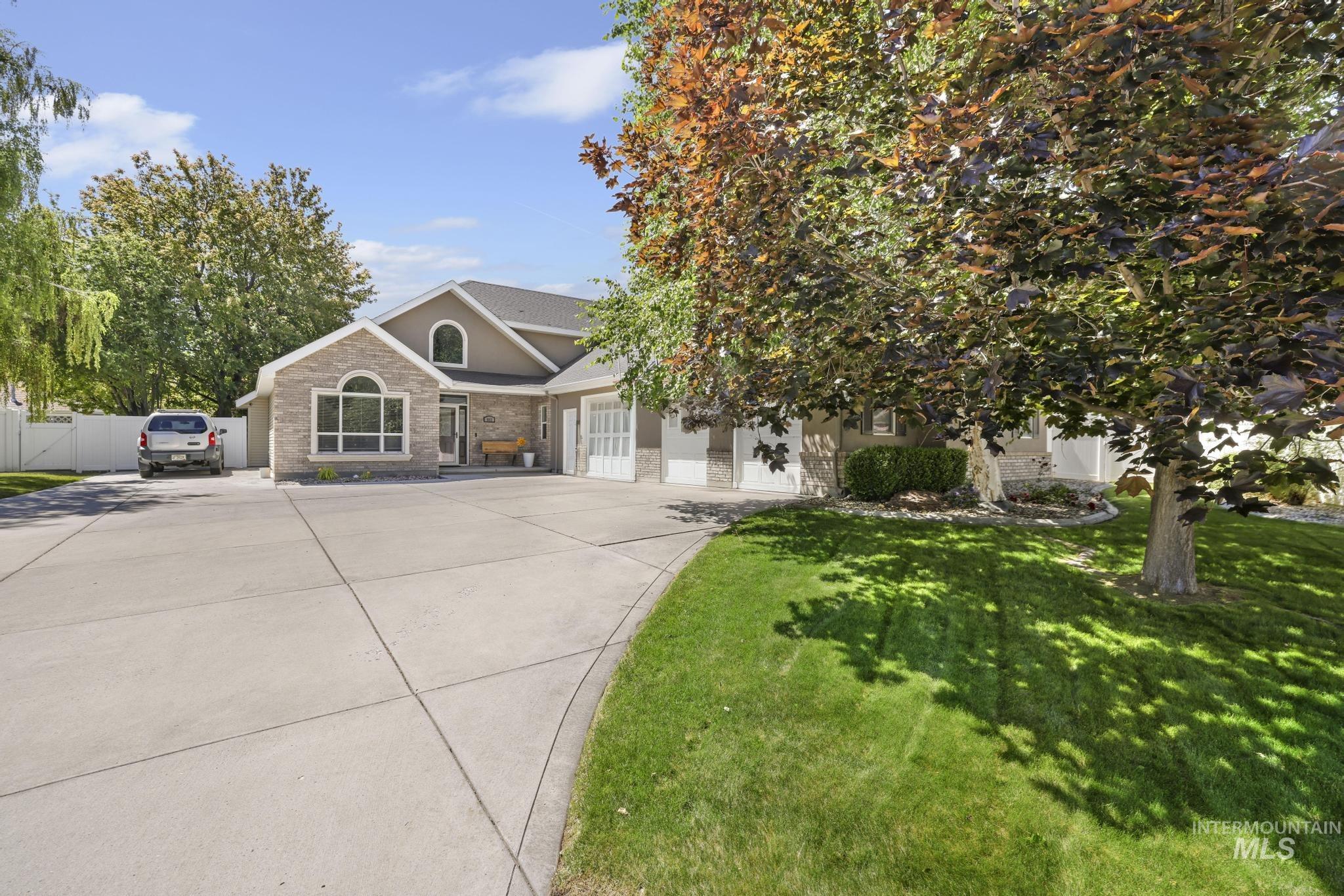 663 Cento Ct, Twin Falls, Idaho 83301-3457, 4 Bedrooms, 3 Bathrooms, Residential For Sale, Price $599,900, 98990526