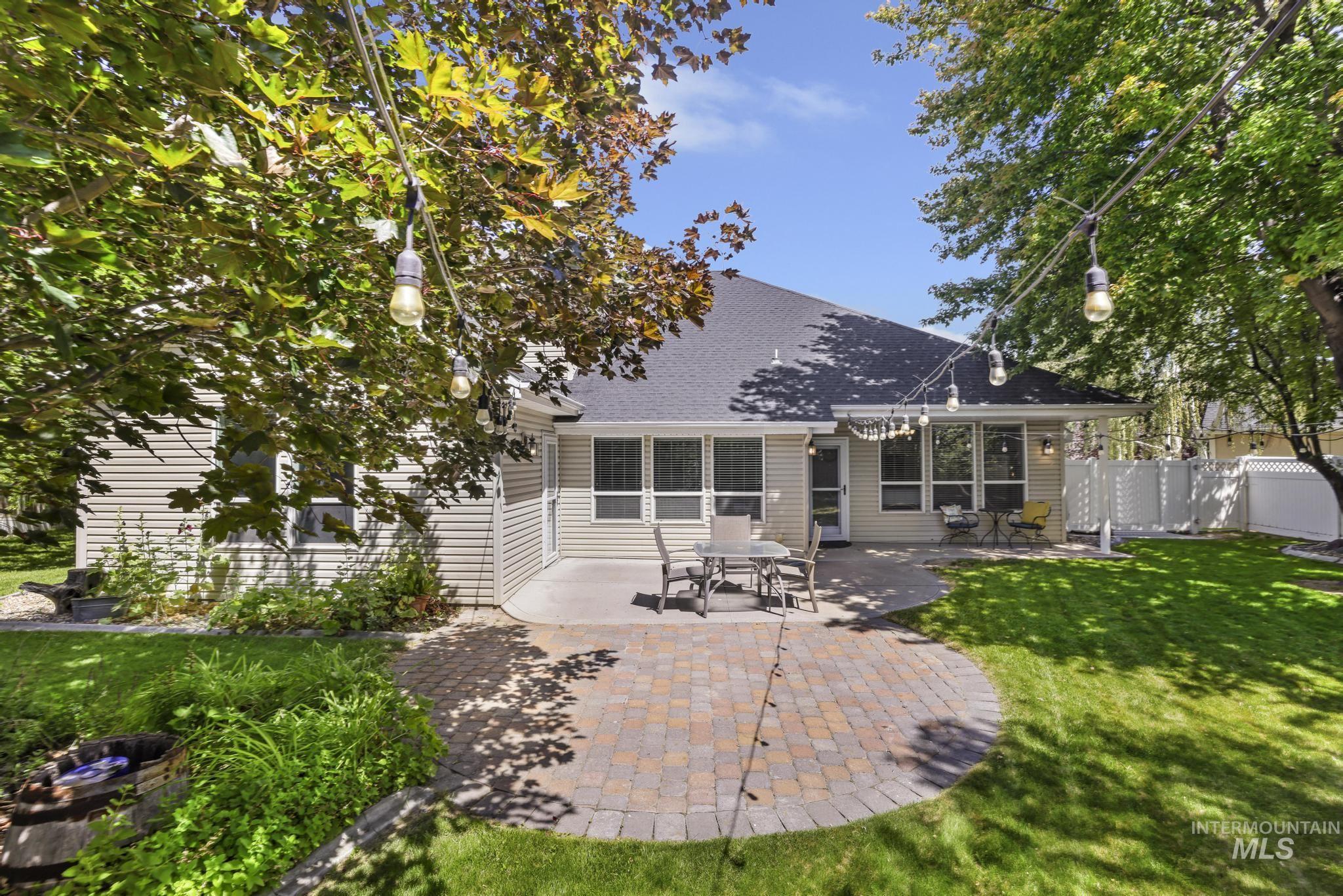 663 Cento Ct, Twin Falls, Idaho 83301-3457, 4 Bedrooms, 3 Bathrooms, Residential For Sale, Price $599,900, 98990526