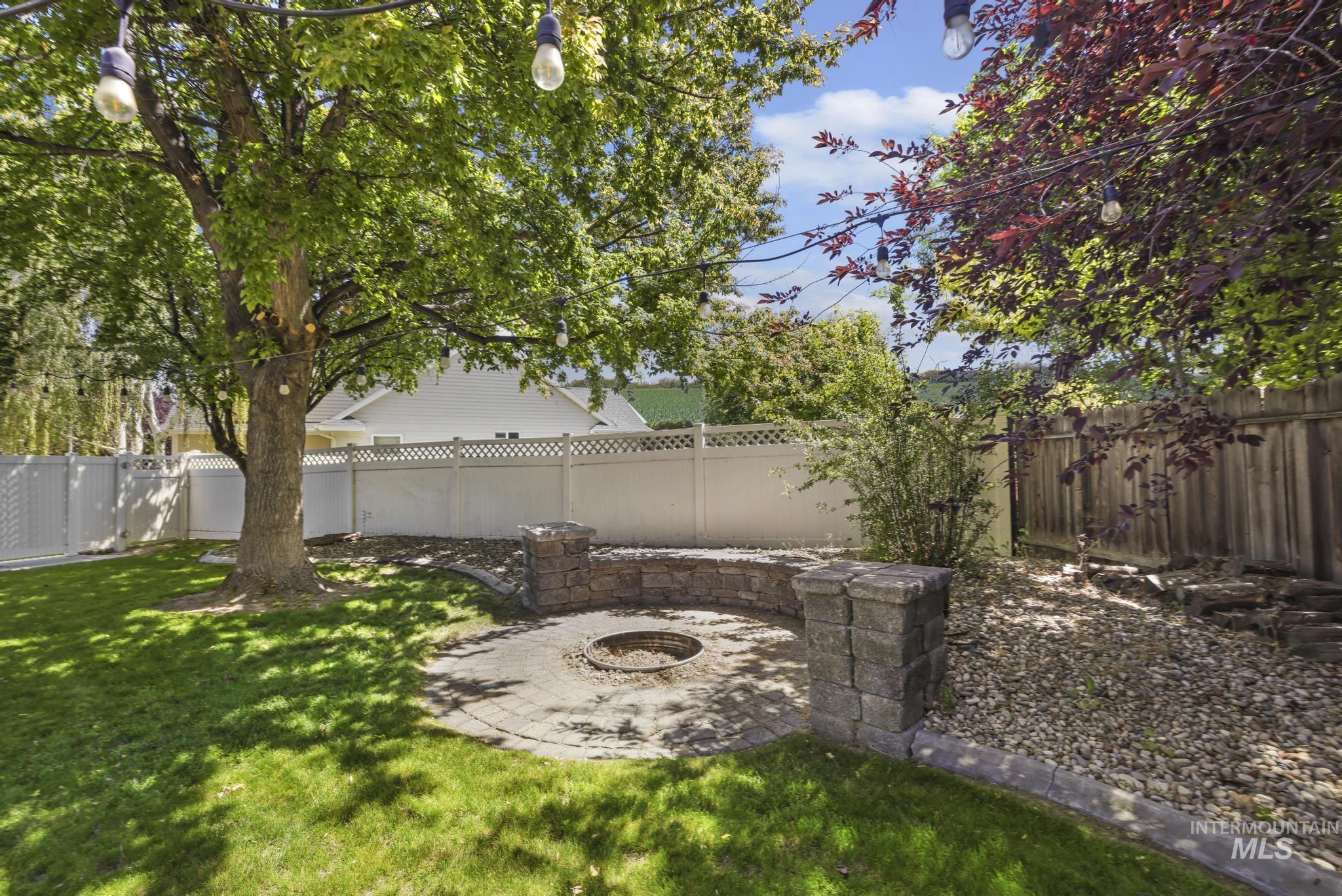 663 Cento Ct, Twin Falls, Idaho 83301-3457, 4 Bedrooms, 3 Bathrooms, Residential For Sale, Price $599,900, 98990526