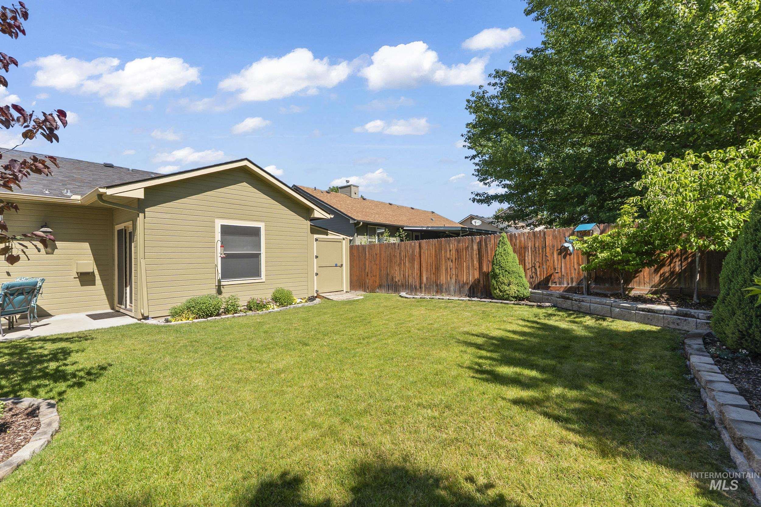 1712 N Eagle Creek Way, Eagle, Idaho 83616, 3 Bedrooms, 2 Bathrooms, Residential For Sale, Price $520,000,MLS 98990528