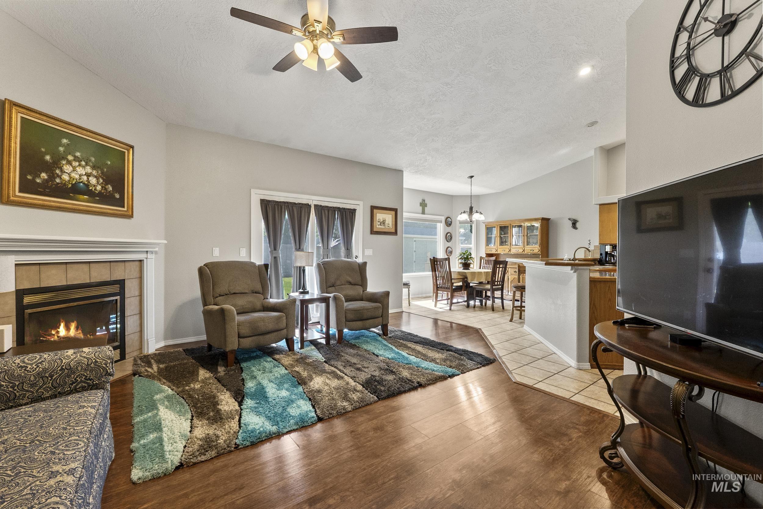 1712 N Eagle Creek Way, Eagle, Idaho 83616, 3 Bedrooms, 2 Bathrooms, Residential For Sale, Price $520,000,MLS 98990528