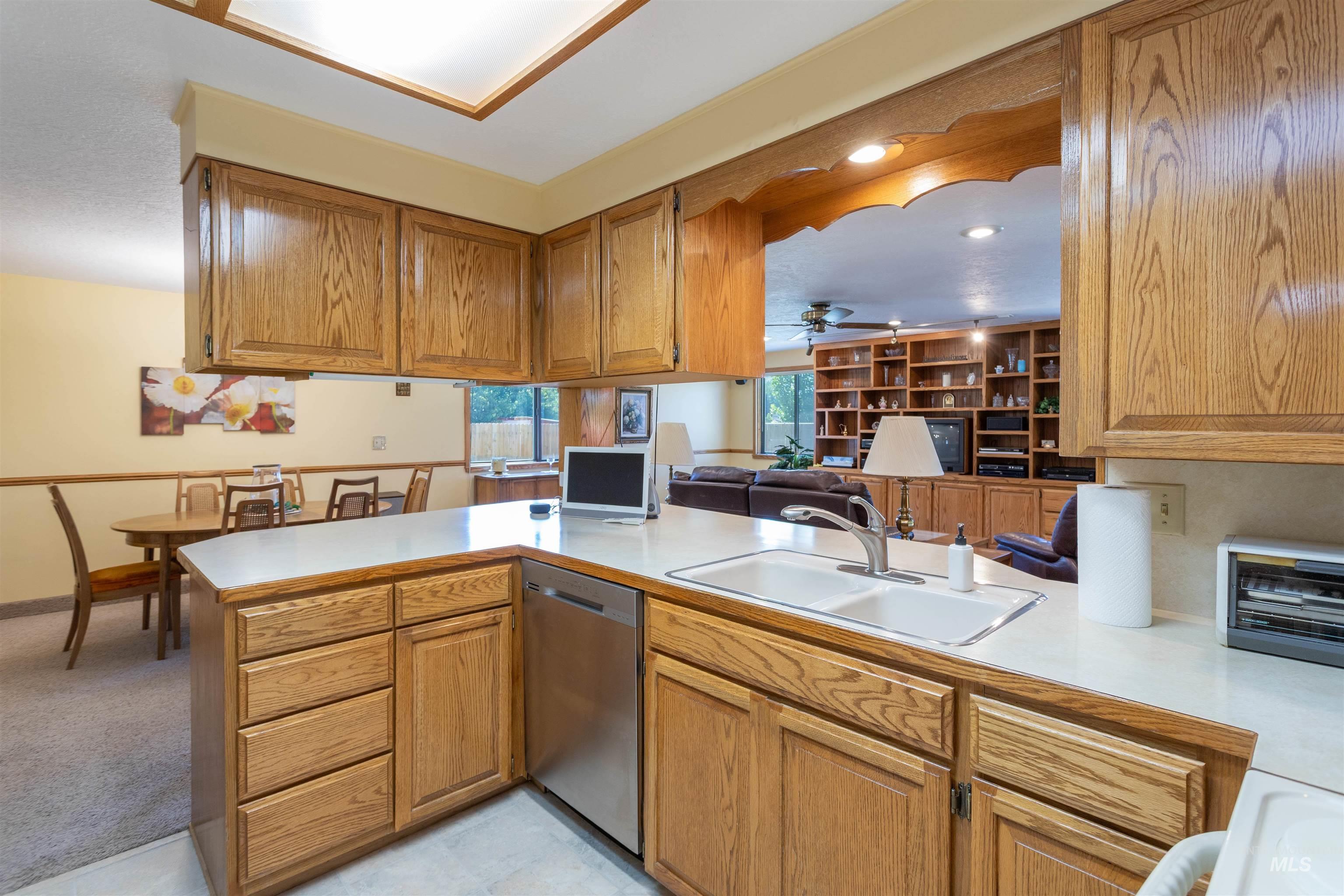 8321 W Westchester Ave, Boise, Idaho 83704, 5 Bedrooms, 2 Bathrooms, Residential For Sale, Price $509,900,MLS 98990529