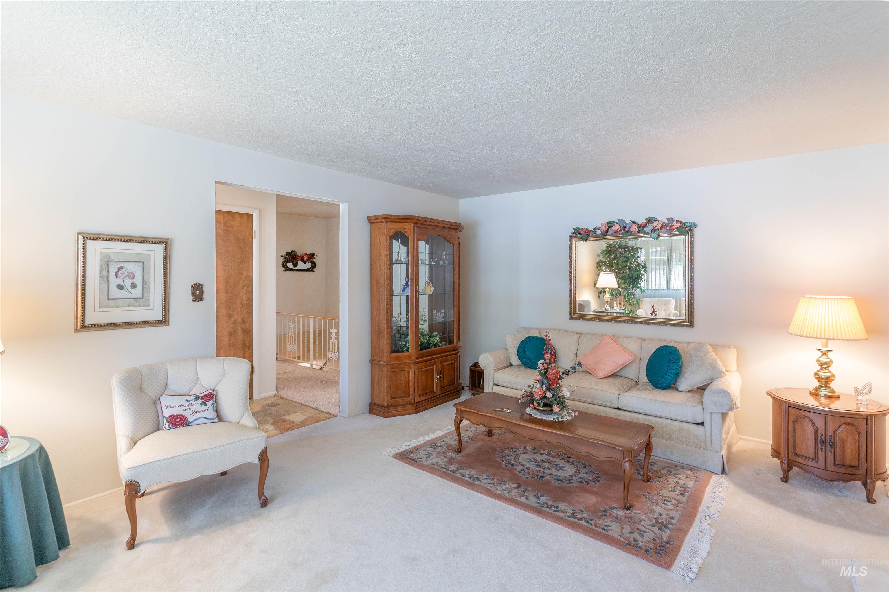 8321 W Westchester Ave, Boise, Idaho 83704, 5 Bedrooms, 2 Bathrooms, Residential For Sale, Price $509,900,MLS 98990529