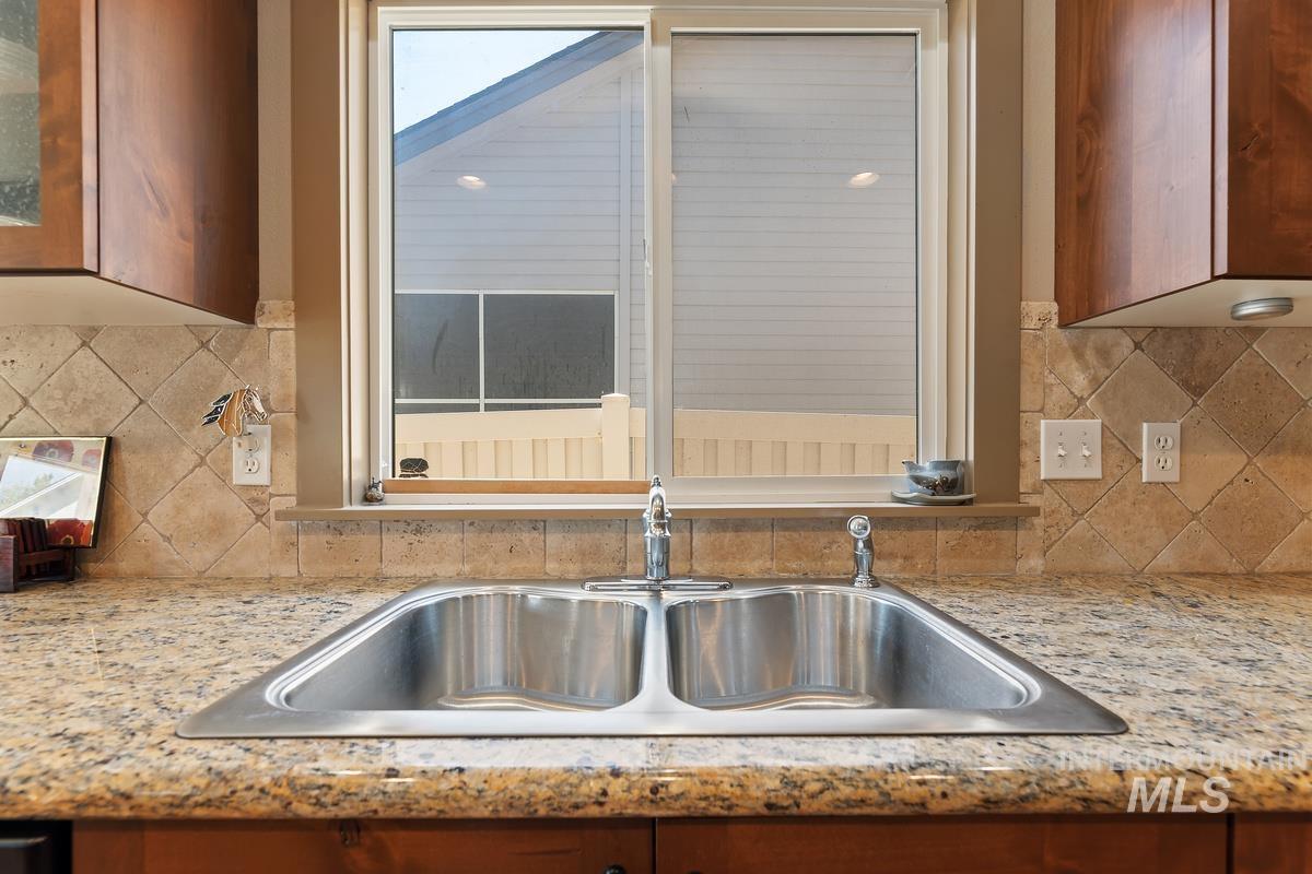 2946 N Christian Way, Meridian, Idaho 83646, 3 Bedrooms, 2.5 Bathrooms, Residential For Sale, Price $479,900,MLS 98990530
